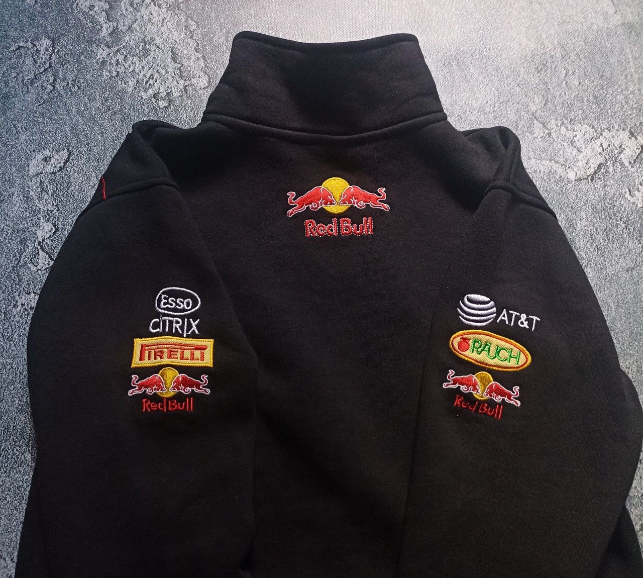 Puma Vintage Puma Red Bull Infiniti Racing Zip Sweatshirt Fleece Size US XL / EU 56 / 4 - 7 Thumbnail