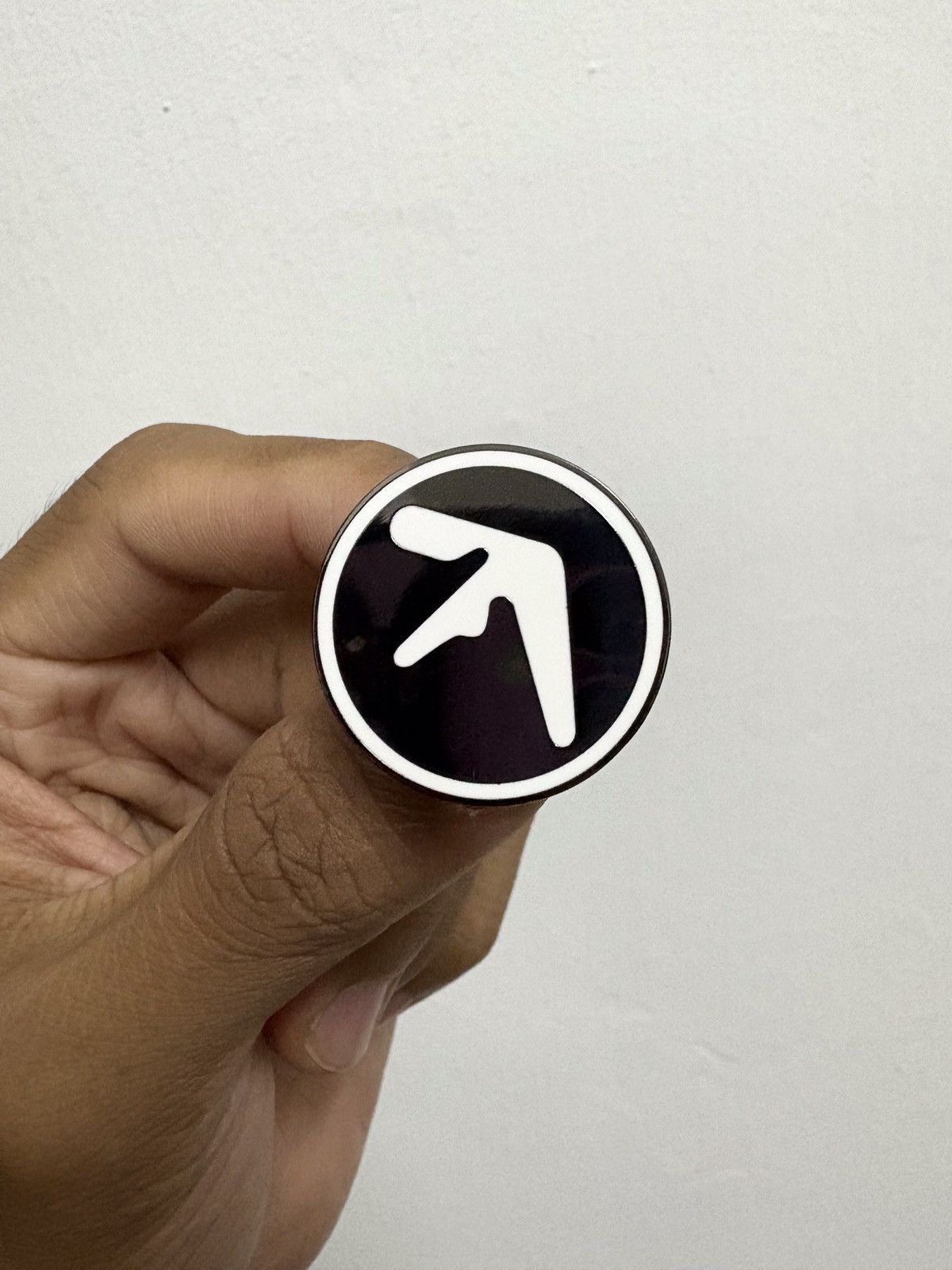 Band Tees Aphex Twin Enamel ( Pin ) / Brand New Size ONE SIZE - 3 Thumbnail