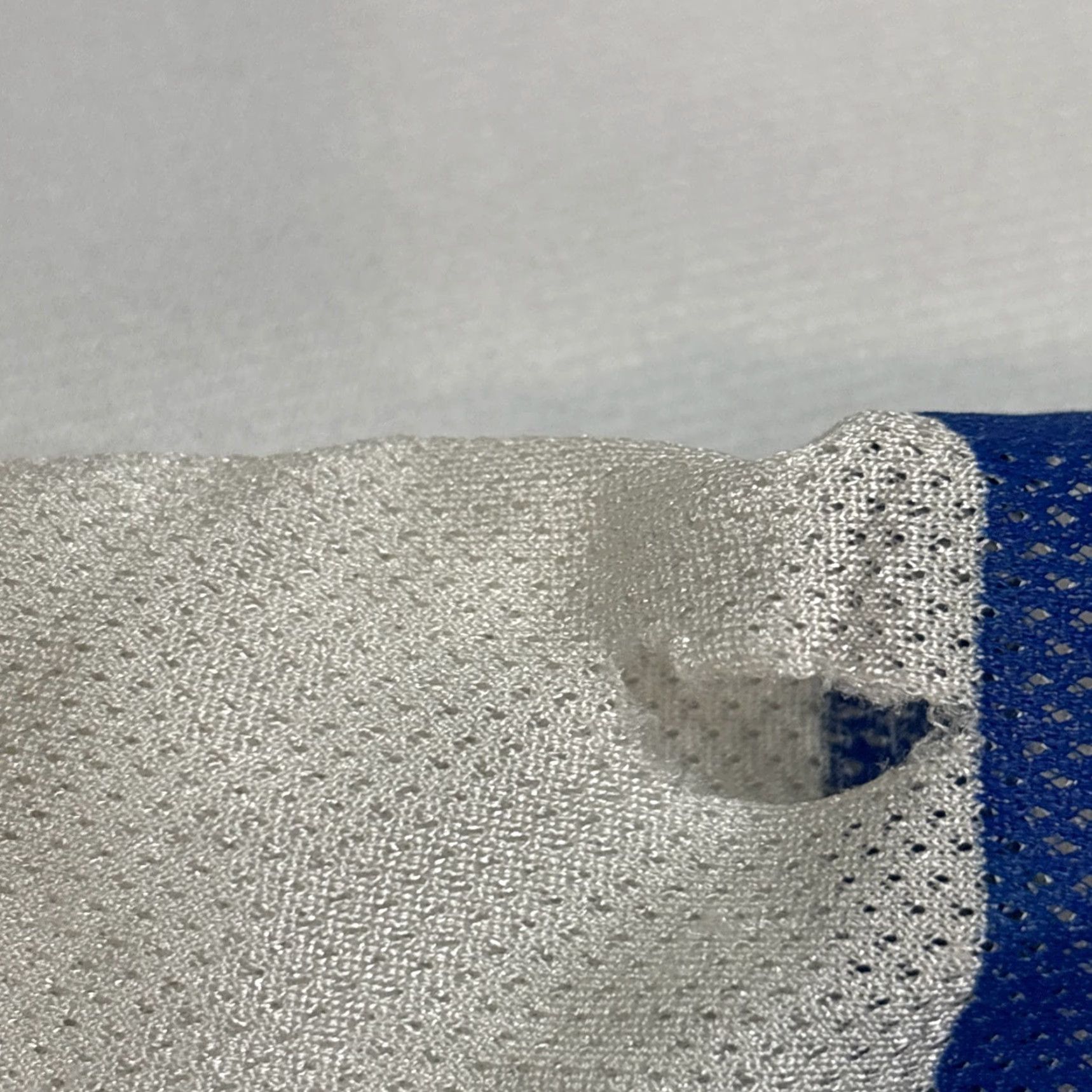 Vintage VINTAGE Optiwear Football Jersey L HIGH SCHOOL Blue White #24 Mens Regular Large White School Activewear Casual United States Pre-owned Fair Size US L / EU 52-54 / 3 - 4 Thumbnail