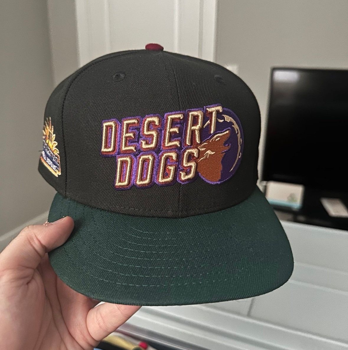 New Era New Era Fitted Hat Desert Dogs 7 3/8 Size 38 - 1 Thumbnail