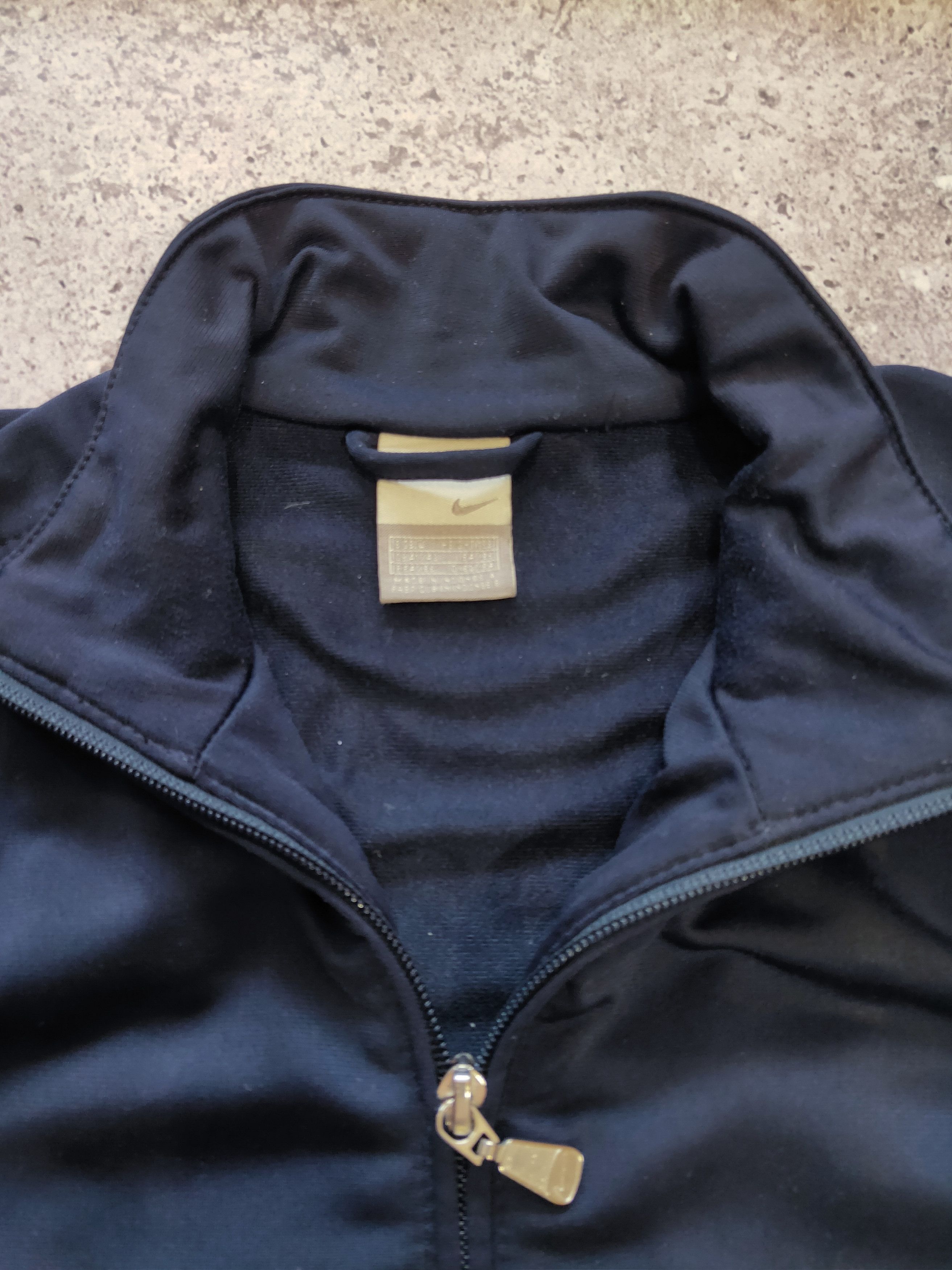 Nike × Vintage Vintage Nike Tracksuit Suit Jacket And Pants 90s Swoosh Size US L / EU 52-54 / 3 - 3 Thumbnail