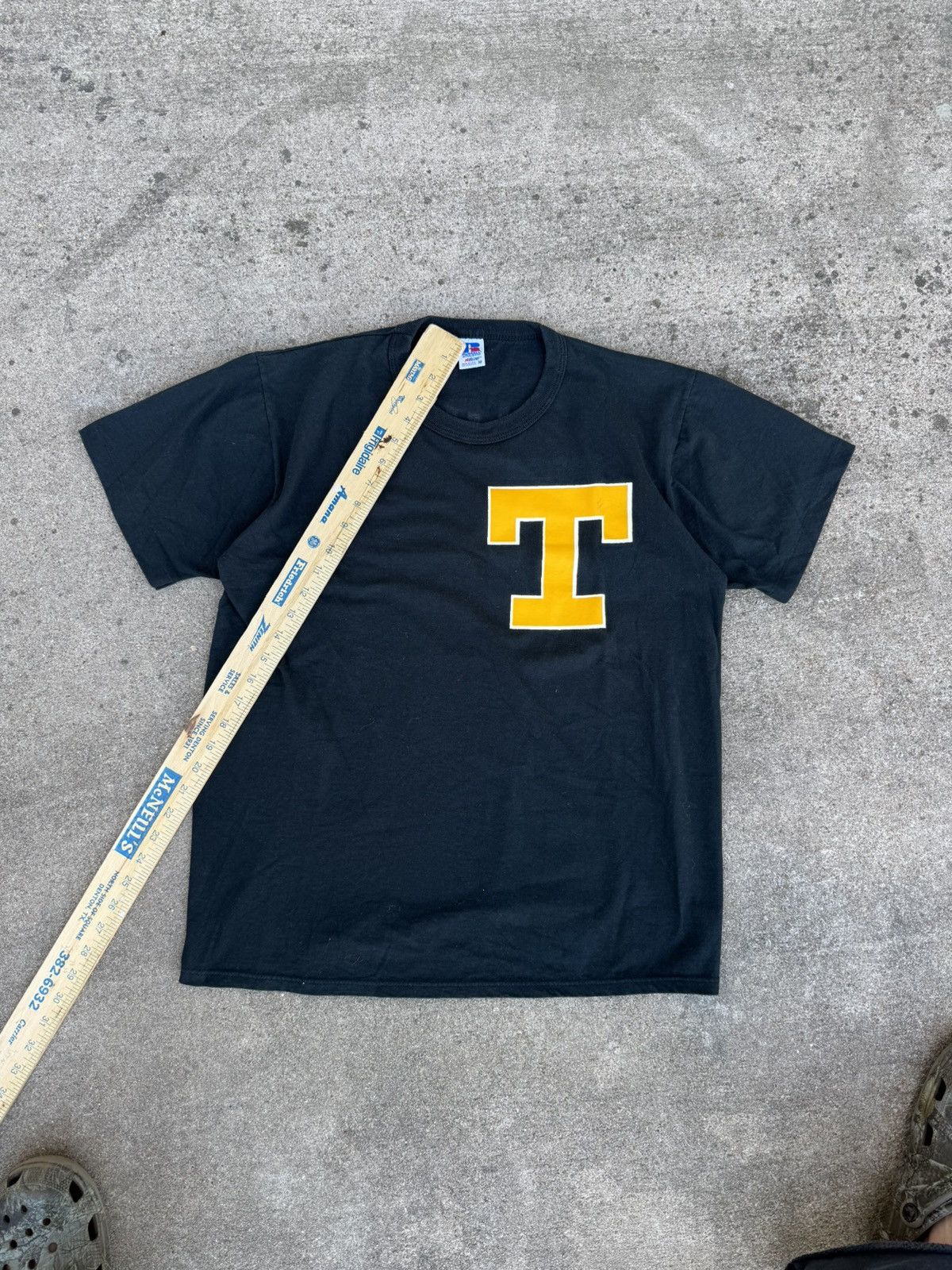 NCAA Vintage Tennessee Volunteers Russell Athletic Tee USA Medium Size US M / EU 48-50 / 2 - 13 Thumbnail