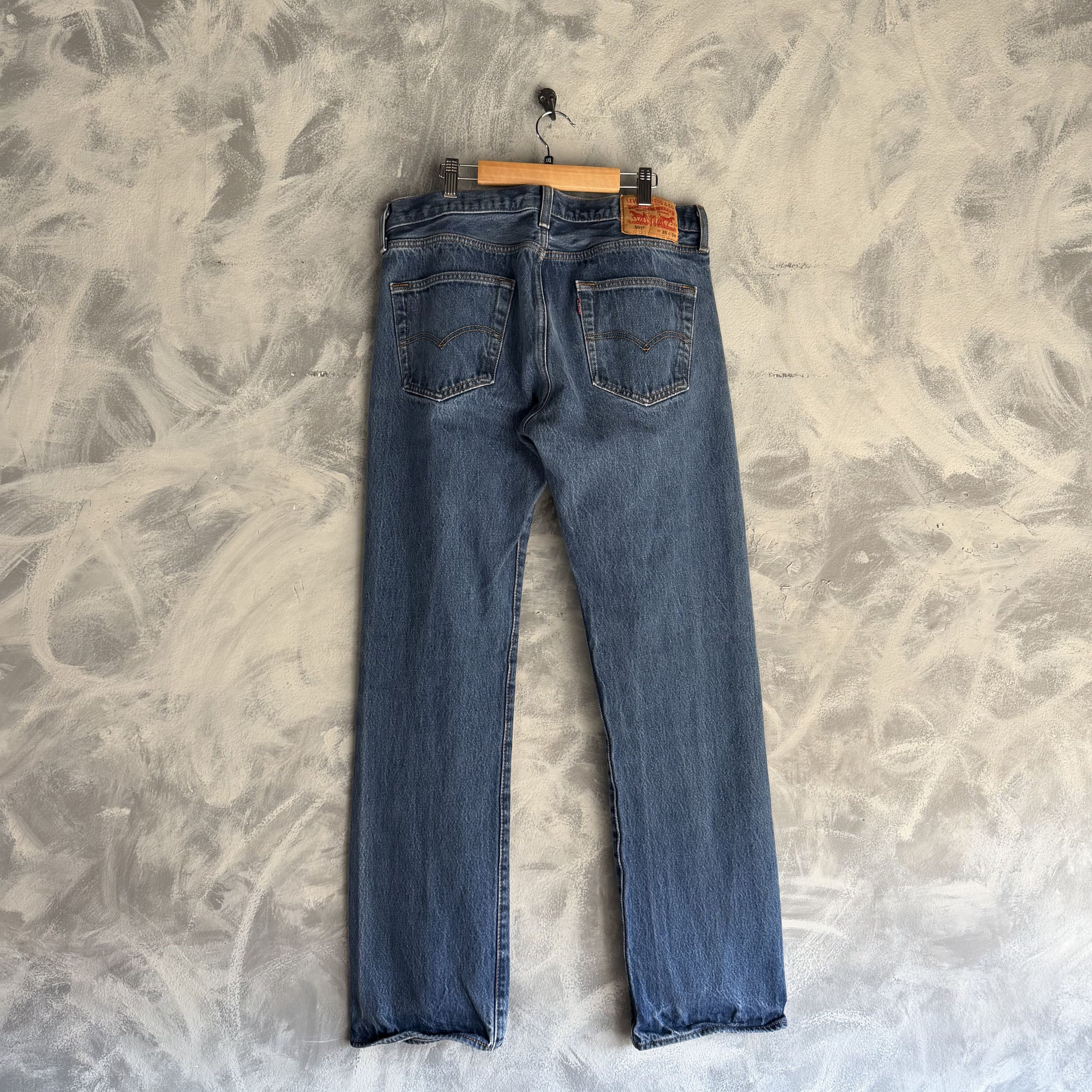 Levi's VTG Levi's 501 Jeans Dark Blue Denim Button Fly Straight Leg Size US 35 - 2 Thumbnail