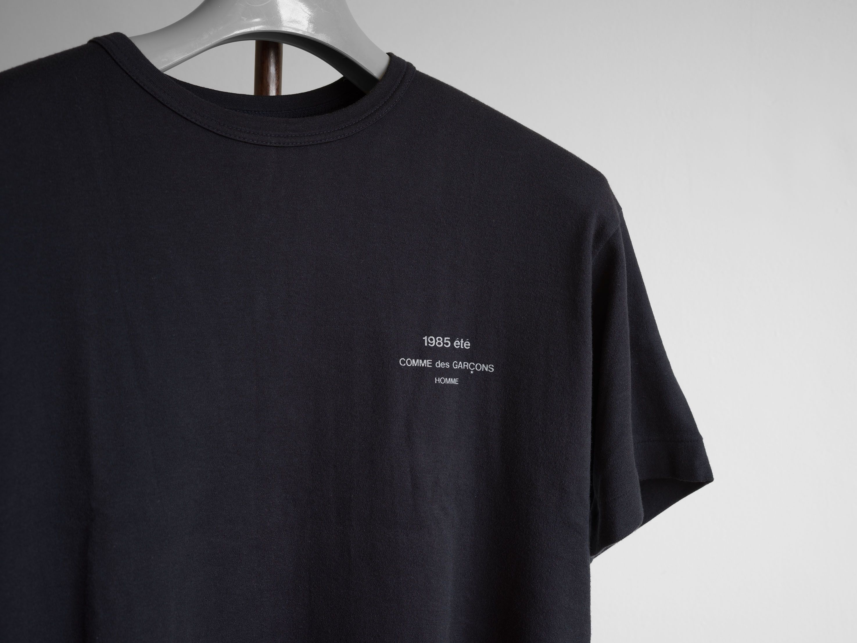 Comme des Garcons Homme SS1985 COMME des GARÇONS HOMME LOGO PRINT T-SHIRT Size US M / EU 48-50 / 2 - 1 Thumbnail
