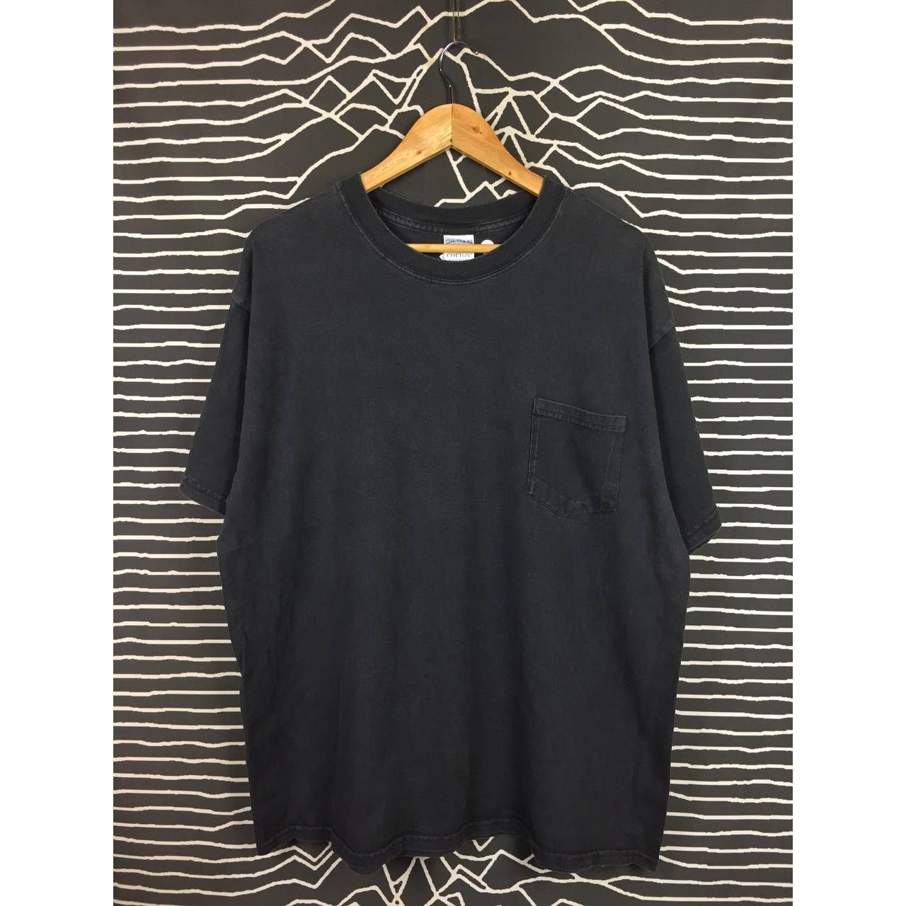 Gildan × Vintage Vtg Y2K Gildan Heavyweight Ultra Cotton Plain Pocket Tee Size US XL / EU 56 / 4 - 1 Thumbnail