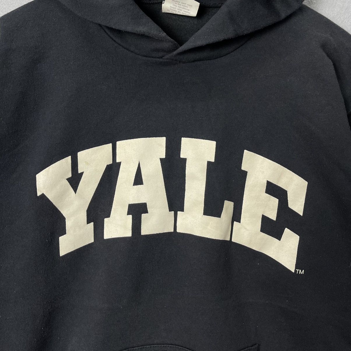 Vintage Vintage YALE Arch Logo Hoodie – United Sports Activewear Size US L / EU 52-54 / 3 - 3 Thumbnail