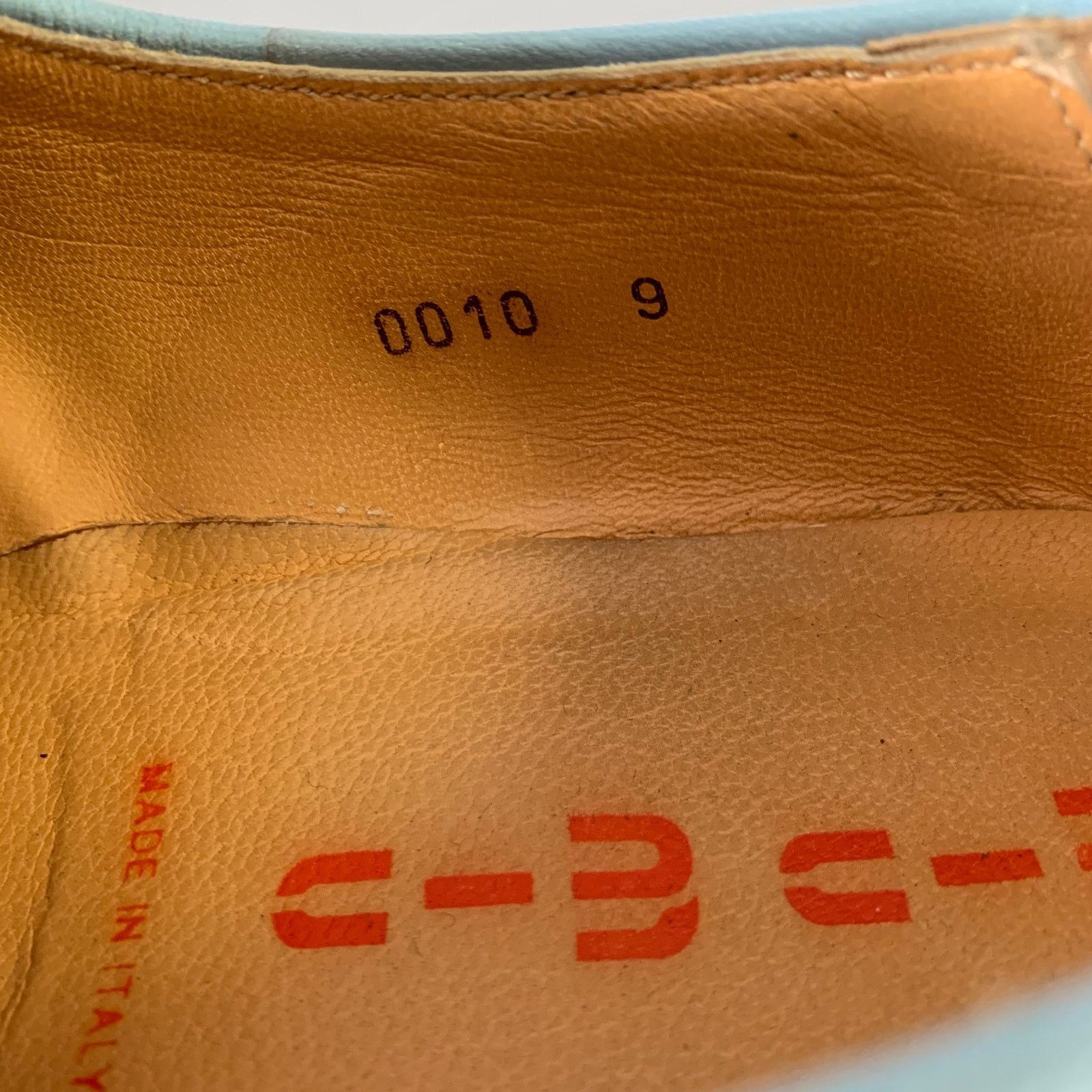 Miu Miu MIU MIU Size 9 Navy Light Blue Leather Spectator Loafers Size US 9 / EU 42 - 7 Thumbnail