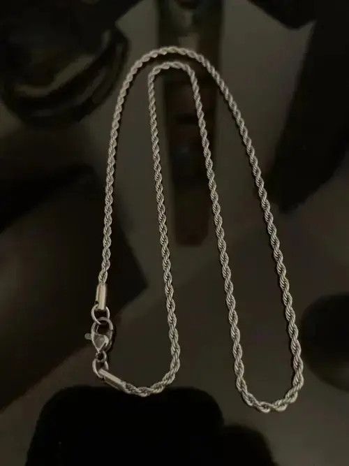 Jewelry 18.5 Stainless Steel 1.5Mm Twisted Rope Chain in Silver, Men's