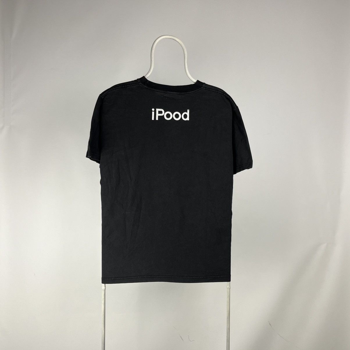 Band Tees Vintage 90s Ipood on toilet with Iphone T Shirt Size US XL / EU 56 / 4 - 2 Thumbnail