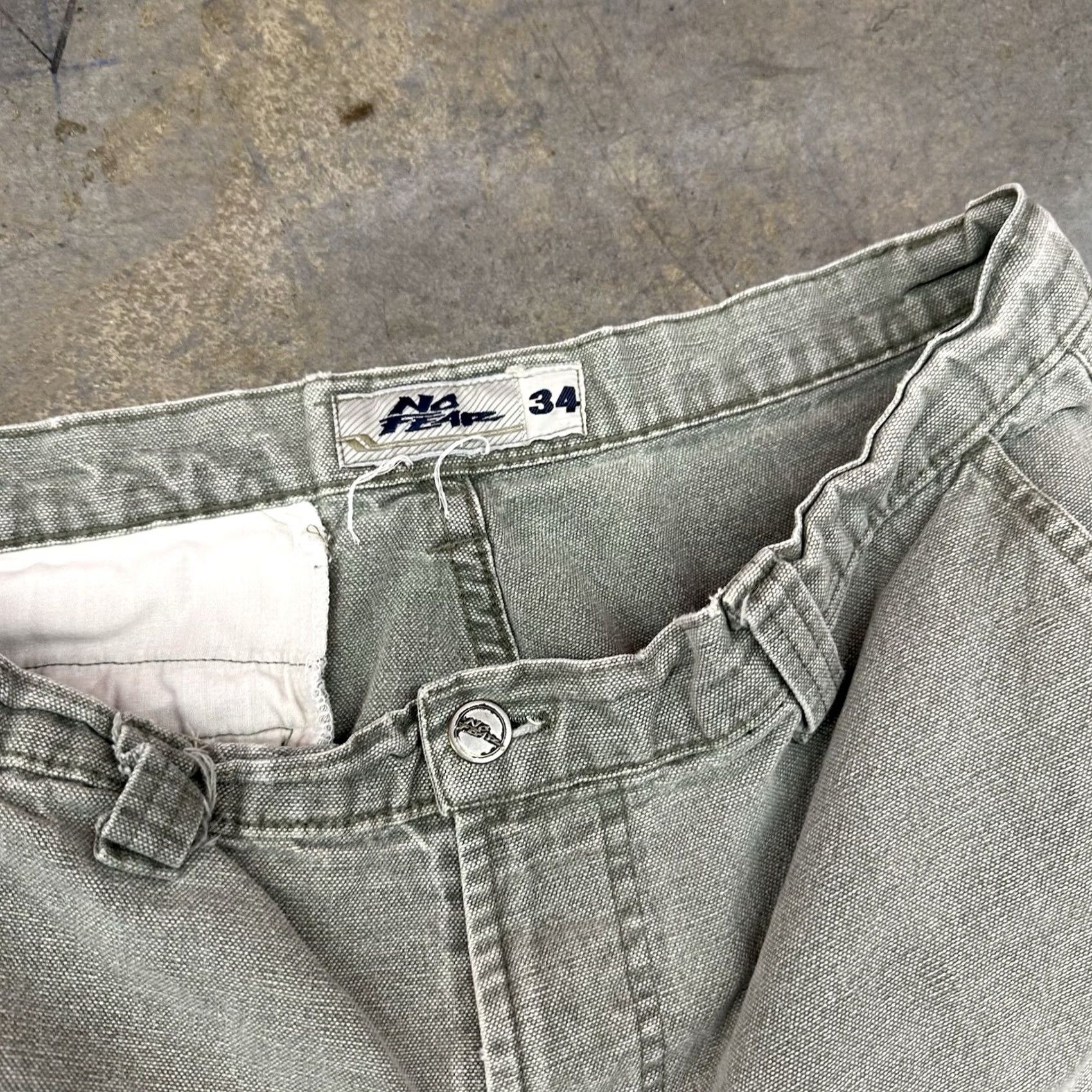 No Fear VINTAGE No Fear Cargo Shorts Men’s 34 Green Canvas 90s Y2K Skater Size US 34 / EU 50 - 5 Thumbnail