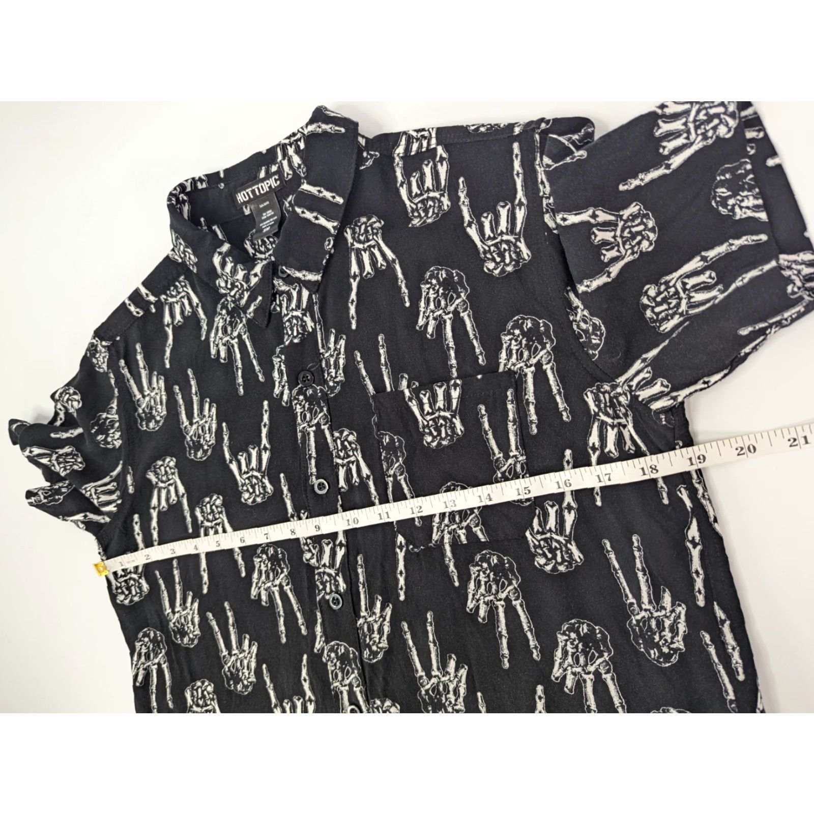 Hot Topic Hot Topic Shirt Men's Small Black Skeleton Hands Button Short Sleeve Gothic Size US S / EU 44-46 / 1 - 5 Thumbnail