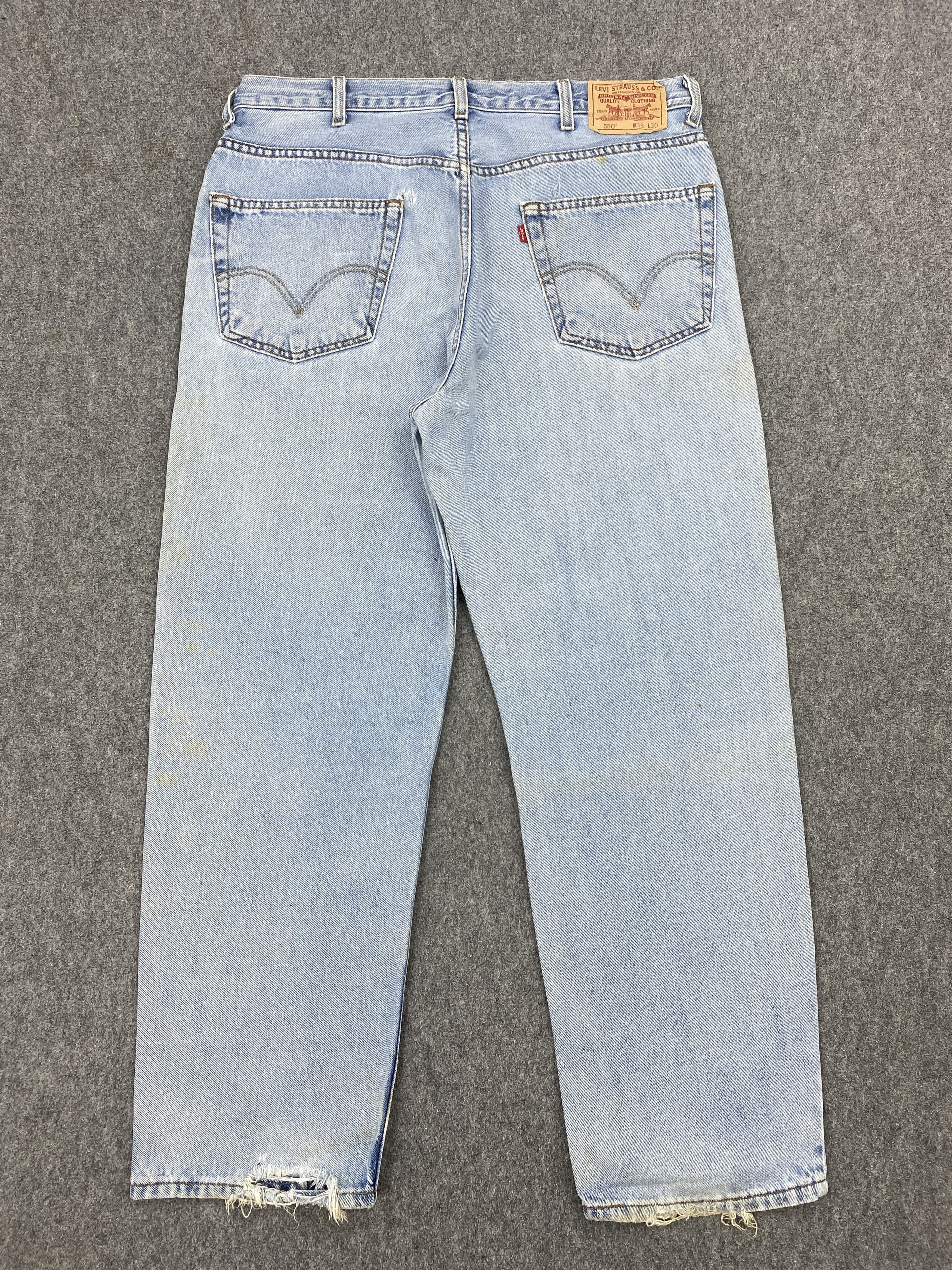 Levi's × Vintage Light Washed Vintage Levis 550 Distressed Jeans Size US 35 - 3 Thumbnail