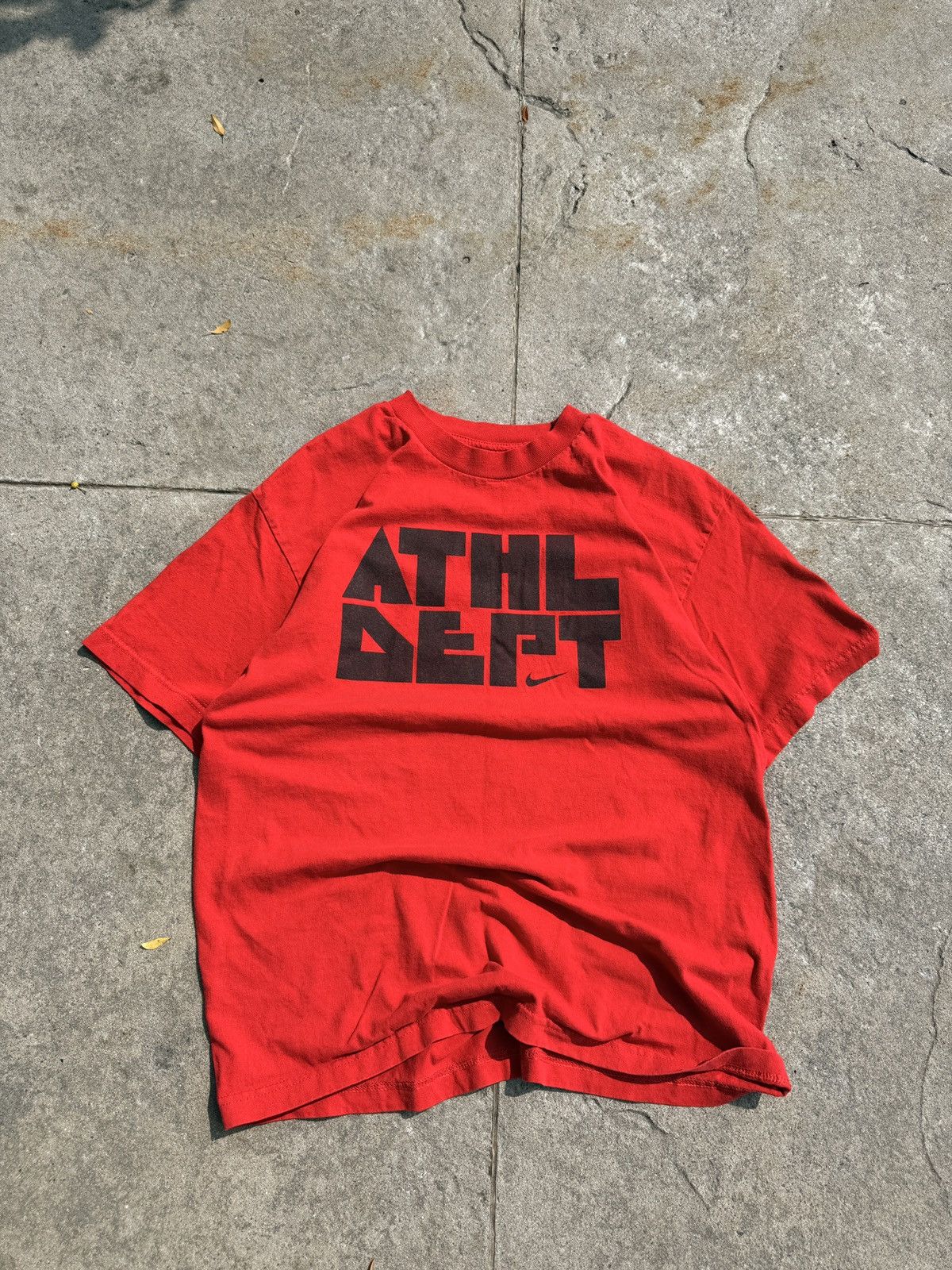 Nike Vintage Nike “ATHL DEPT” Graphic T Size US L / EU 52-54 / 3 - 2 Thumbnail