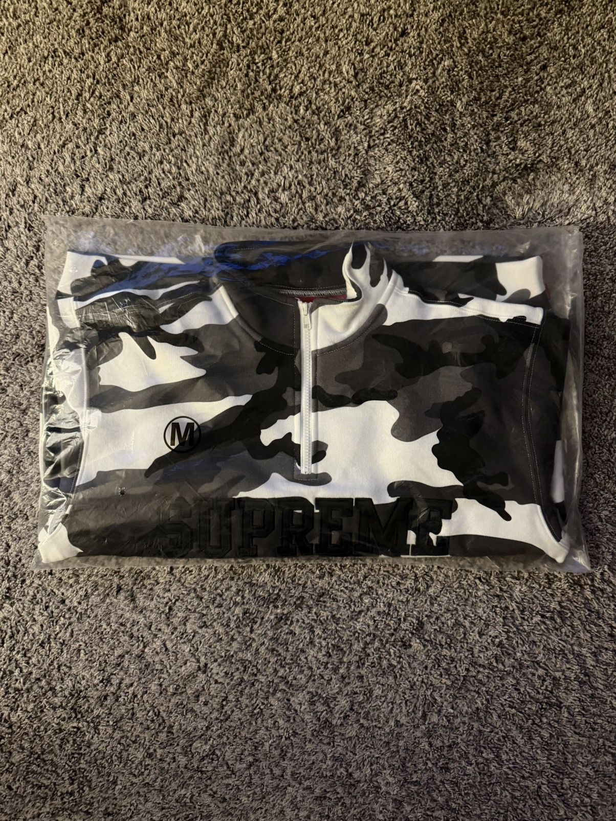 Supreme Supreme Shop Flag Half Zip Pullover Seoul Snow Camo Size US M / EU 48-50 / 2 - 2 Thumbnail