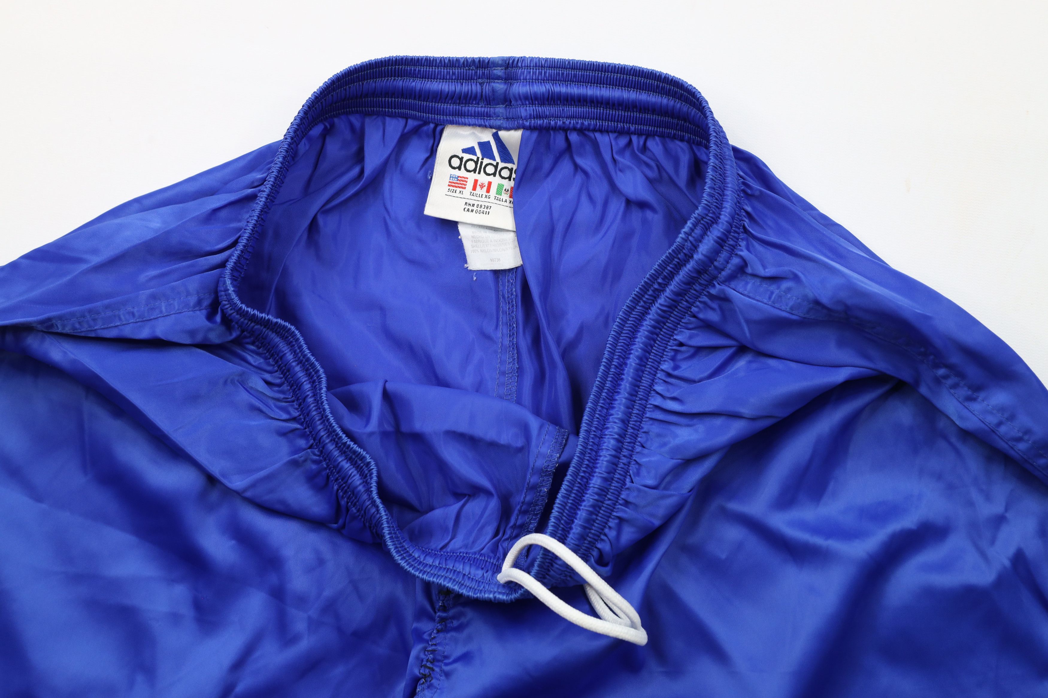 Adidas × Vintage Vintage 90s Adidas Out Nylon Running Jogging Soccer Shorts Size US 36 / EU 52 - 7 Thumbnail