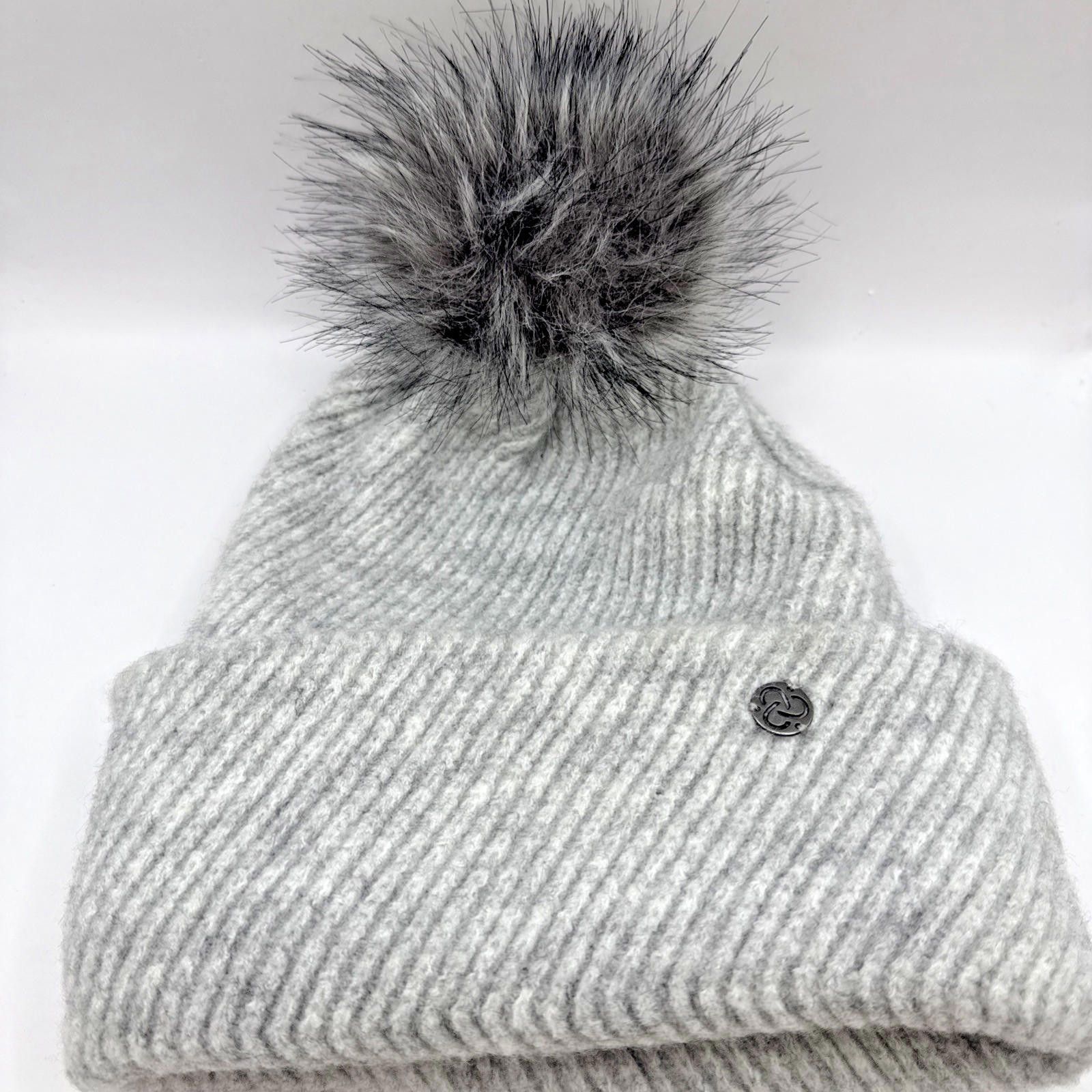 Canterbury of New Zealand Zella Heather Gray Ribbed Pom faux Fur Beanie Hat Lined Size ONE SIZE - 1 Thumbnail