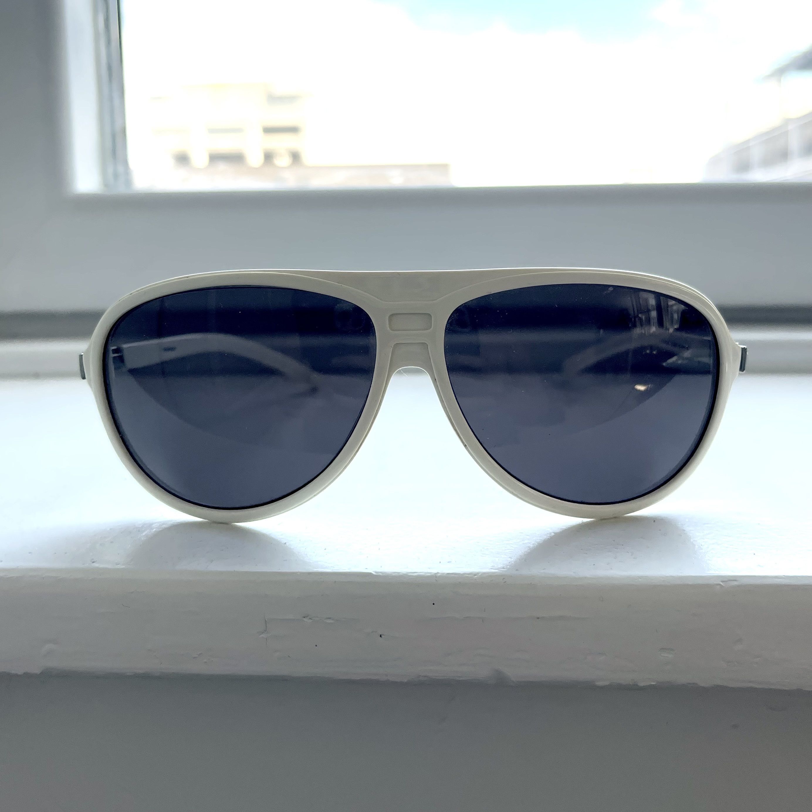 Yves Saint Laurent Yves Saint Laurent Women's White and Silver Sunglasses Size ONE SIZE - 2 Thumbnail