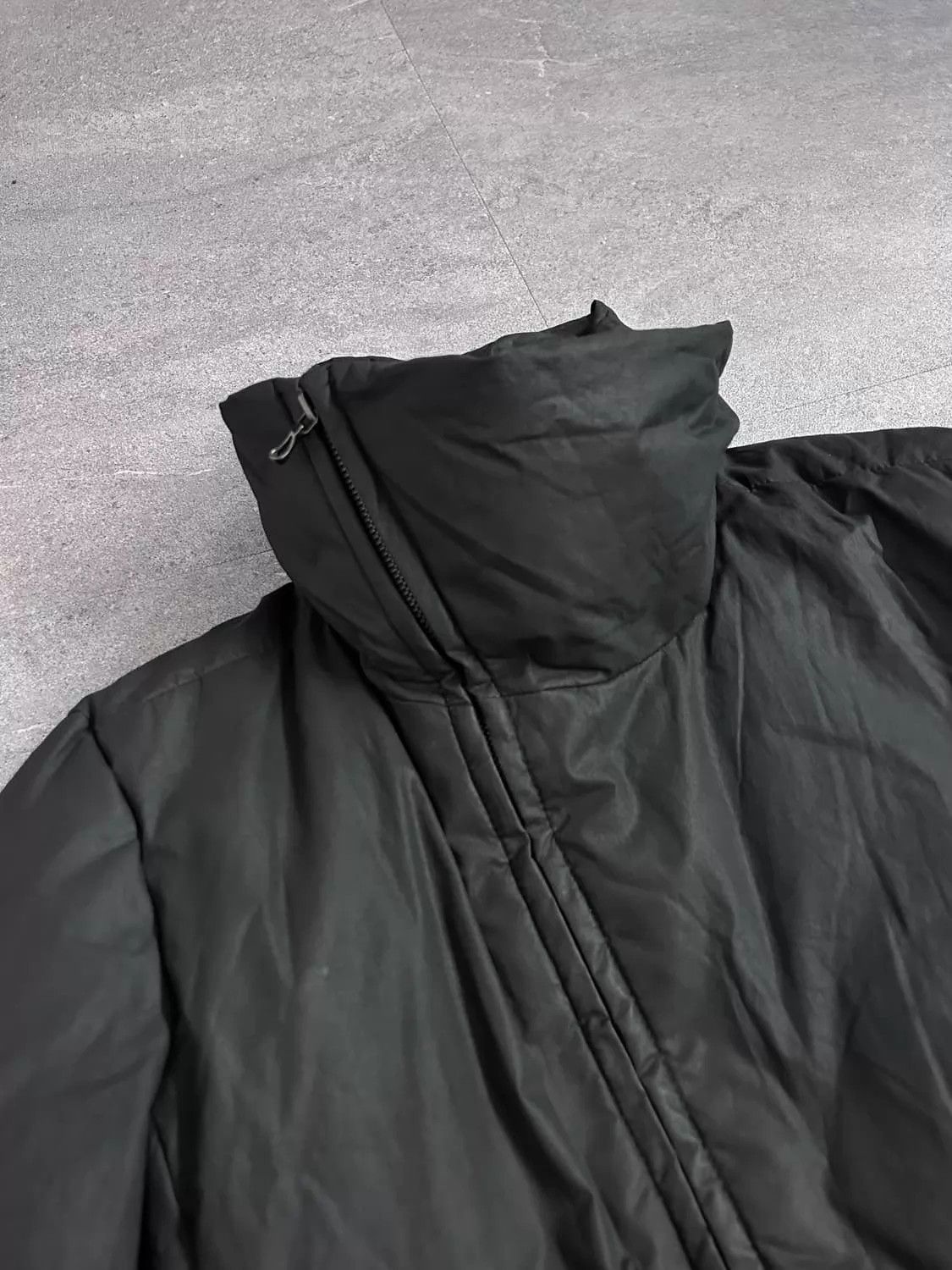 Kazuyuki Kumagai Attachment kazuyuki kumagai attachment deconstructed dark cotton JKT Size US S / EU 44-46 / 1 - 3 Thumbnail