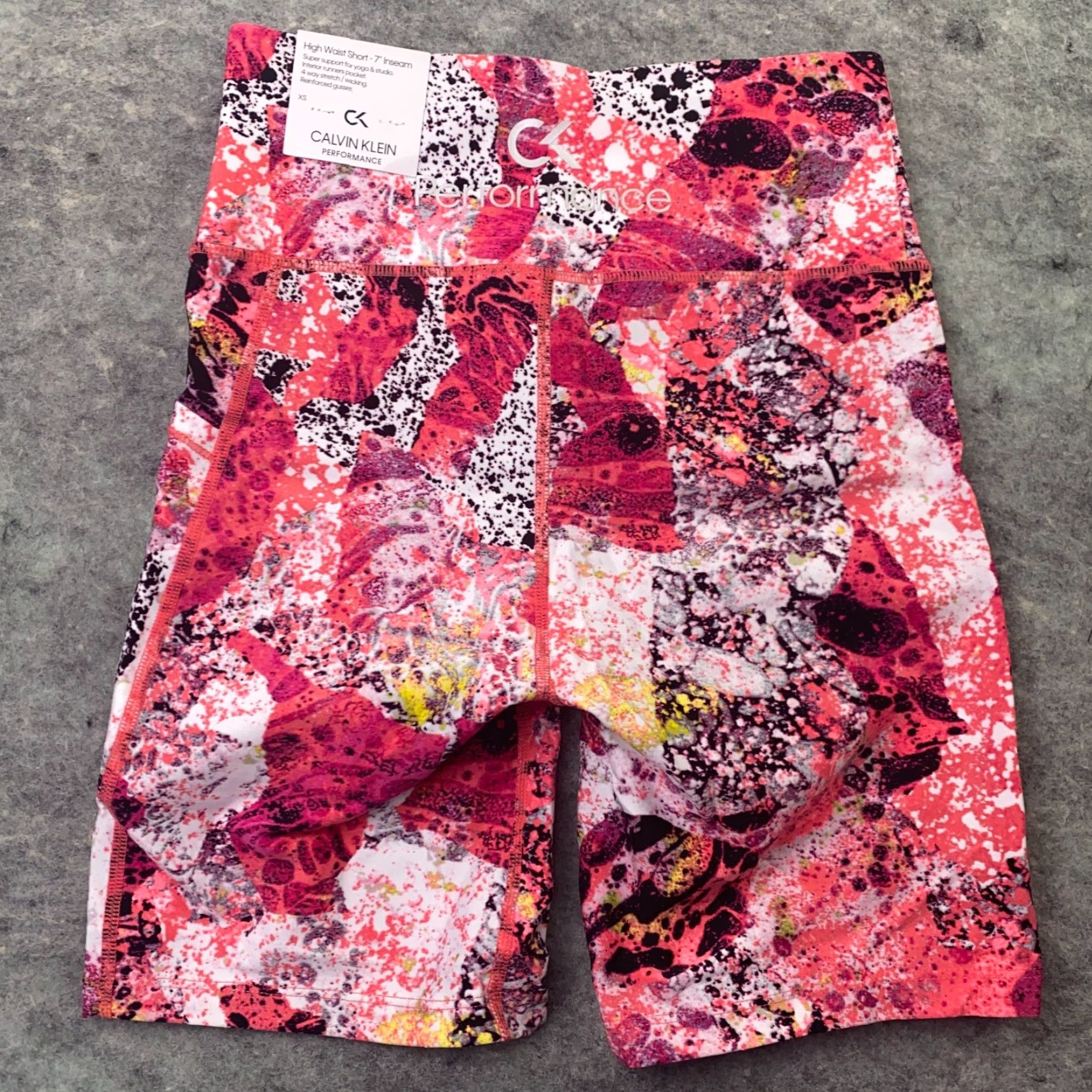 Calvin Klein VINTAGE Calvin Klein Women's Shorts XS Red Yoga Activewear High-Rise Wicking Pocket Size 26" / US 2 / IT 38 - 6 Thumbnail