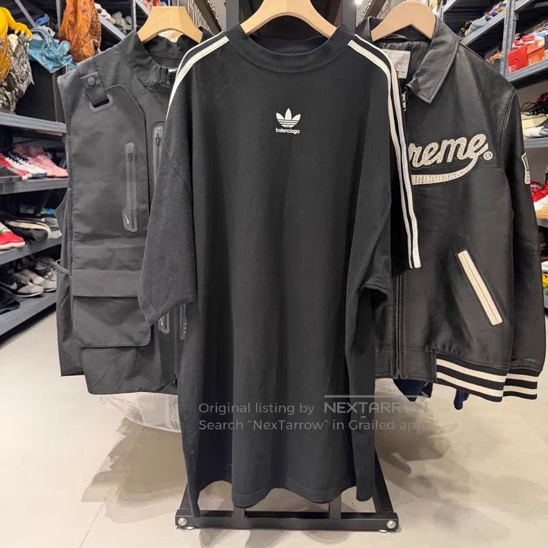 Balenciaga Balenciaga Short Sleeve Size US XXL / EU 58 / 5 - 6 Thumbnail