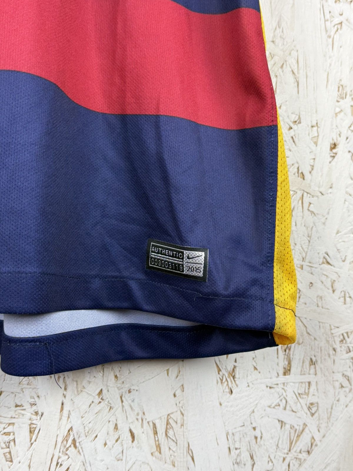 Nike Nike FC Barcelona 2015/16 Home Kit Soccer Jersey Size XL Size US XL / EU 56 / 4 - 5 Thumbnail