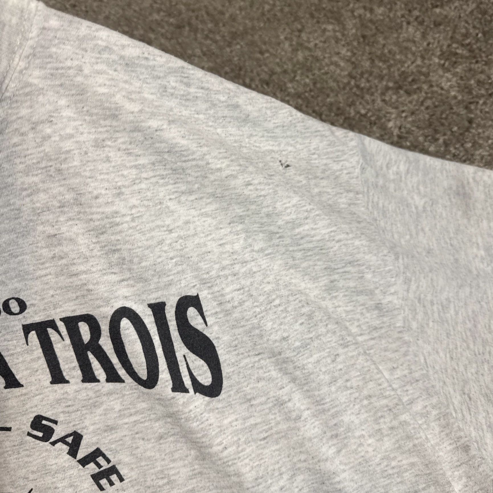 Hanes VINTAGE Exxon Valdez Oil Spill T-Shirt Hanes Gray XL Men Ménage A Trois Boating Safety 2000 Size US XL / EU 56 / 4 - 7 Thumbnail