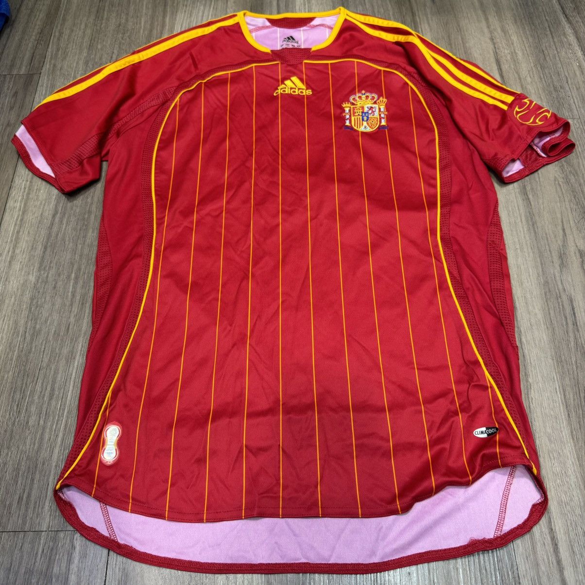 Adidas Spain World cup 2006 home shirt Size US S / EU 44-46 / 1 - 1 Thumbnail