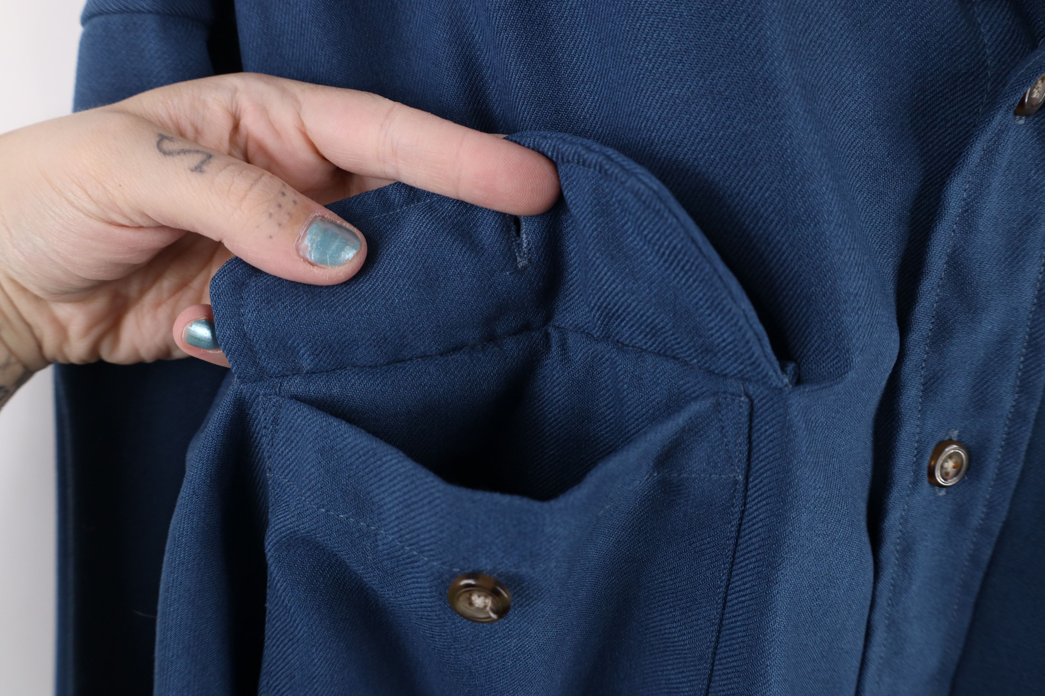 Cabelas × Vintage Vintage 90s Cabelas Double Pocket Collared Button Shirt Size US XL / EU 56 / 4 - 8 Thumbnail