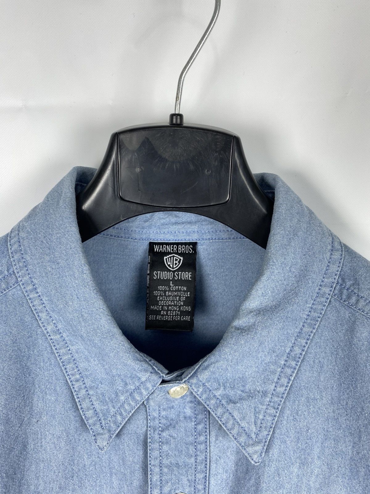 Vintage × Warner Bros Vintage Warner Bros Denim Shirt Looney Tunes Men size L 1997 Size US L / EU 52-54 / 3 - 4 Thumbnail