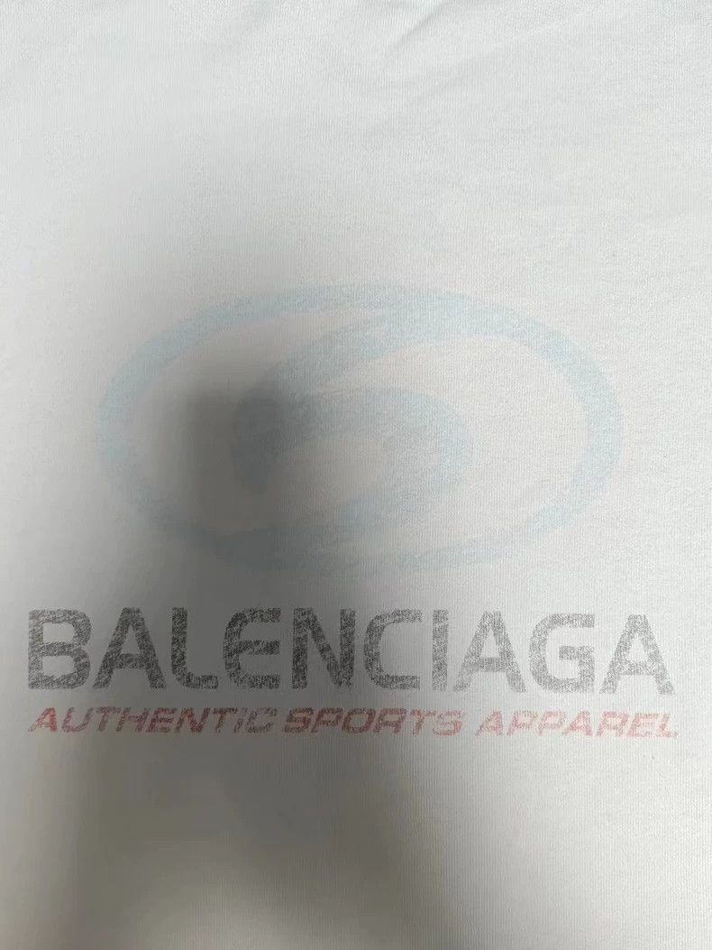 Balenciaga Balenciaga 24ss Surfer White Surf Worn Hoodie 2503-Nextarro Size US L / EU 52-54 / 3 - 4 Thumbnail
