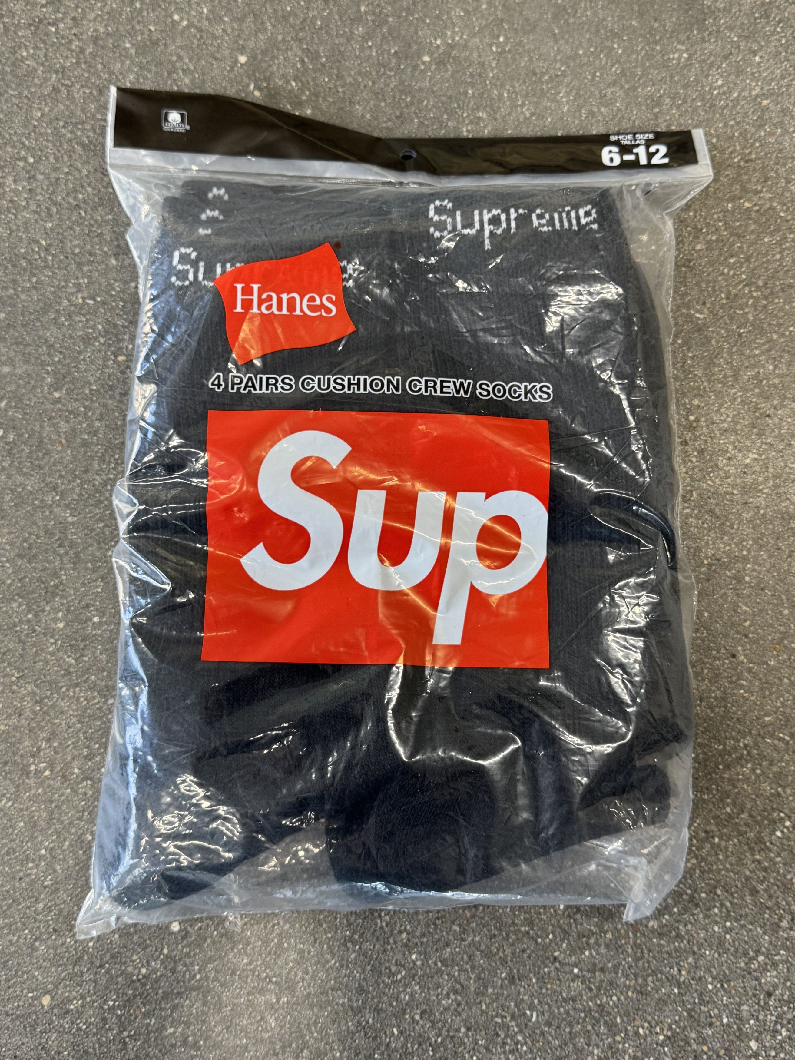 Supreme Supreme Hanes Crew Socks (4 Pack) Black Size ONE SIZE - 1 Thumbnail