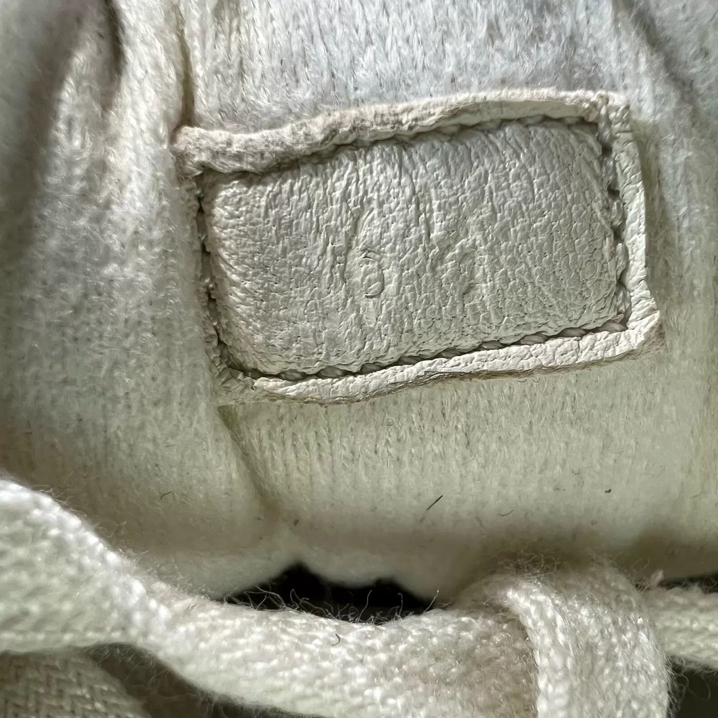 Gucci Gucci Mac80 Cream 40.5/6.5 New Original Box Size US 7.5 / EU 40-41 - 8 Thumbnail