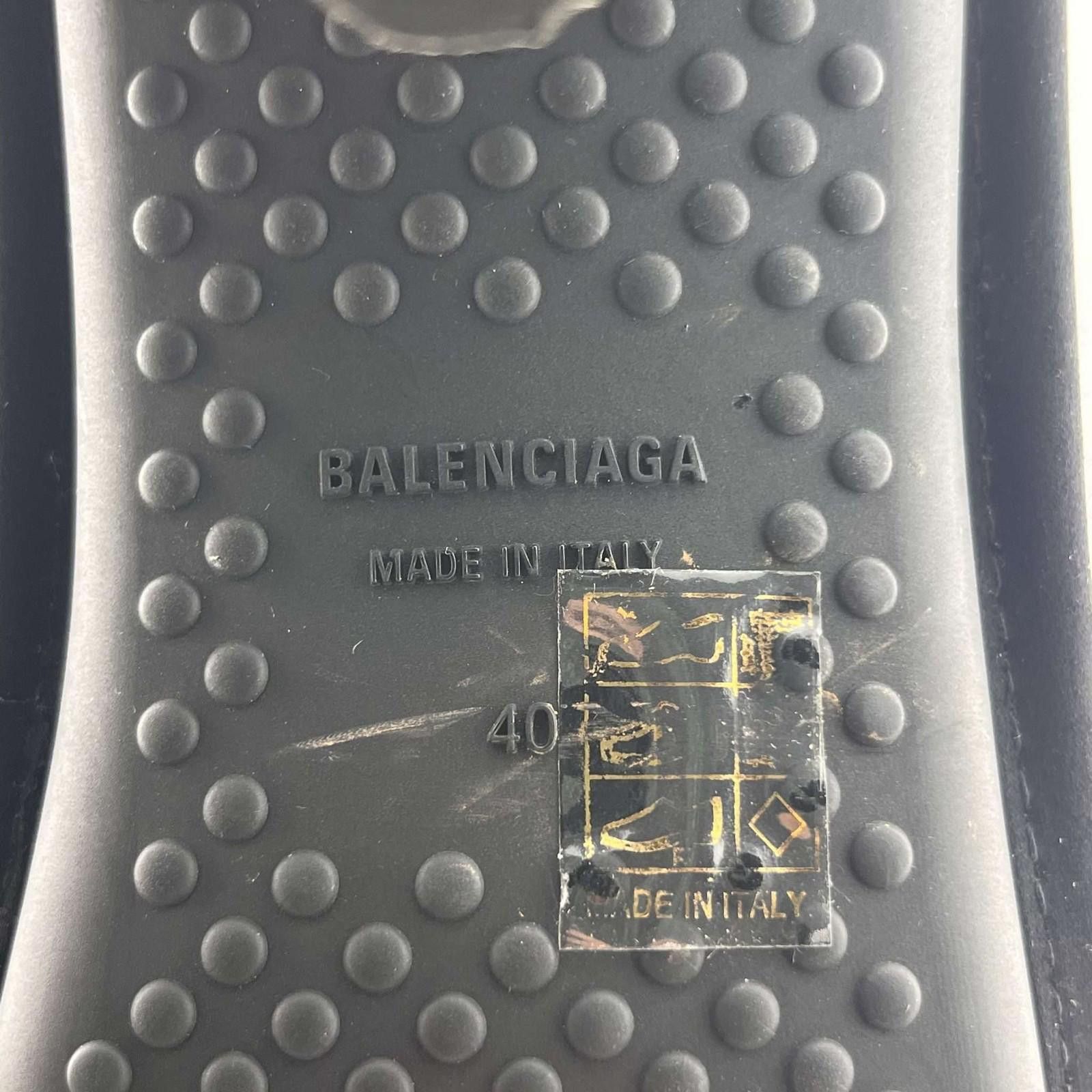Balenciaga Balenciaga Home Logo Quilted Satin Slides Size 40 Used Size US 10 / EU 43 - 8 Thumbnail