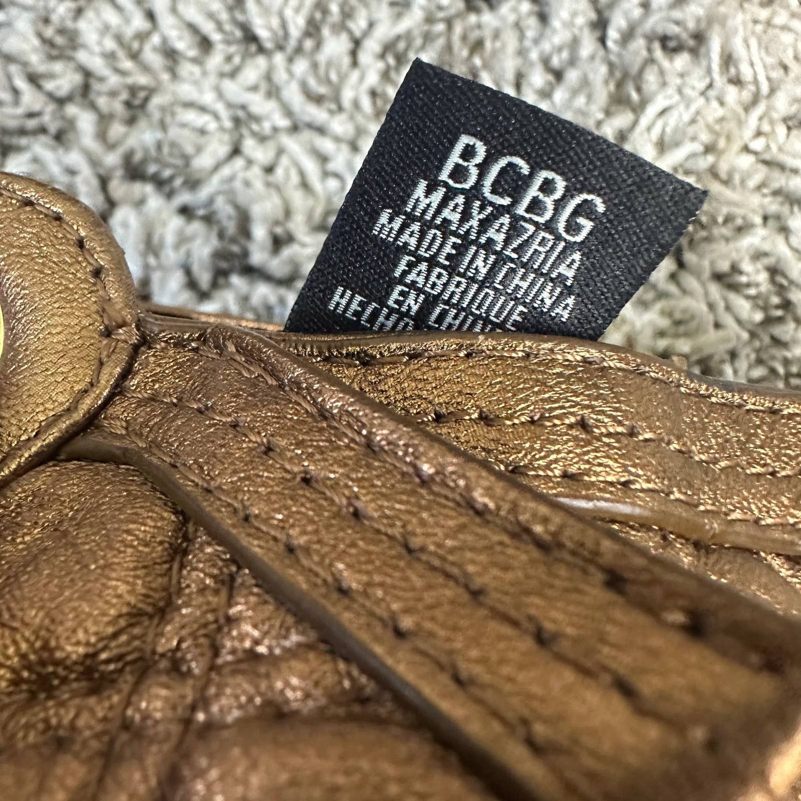 Bcbgmaxazria Gold Bronze Look Quilted Purse Black Velvet Bow Chain Size ONE SIZE - 11 Thumbnail