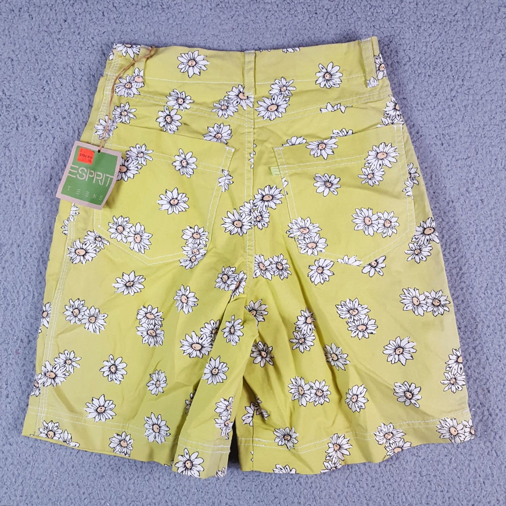 Esprit VINTAGE Esprit Green Floral Pleated High Waisted Teens Size 8 Preppy Shorts Size 30" / US 8 / IT 44 - 4 Thumbnail
