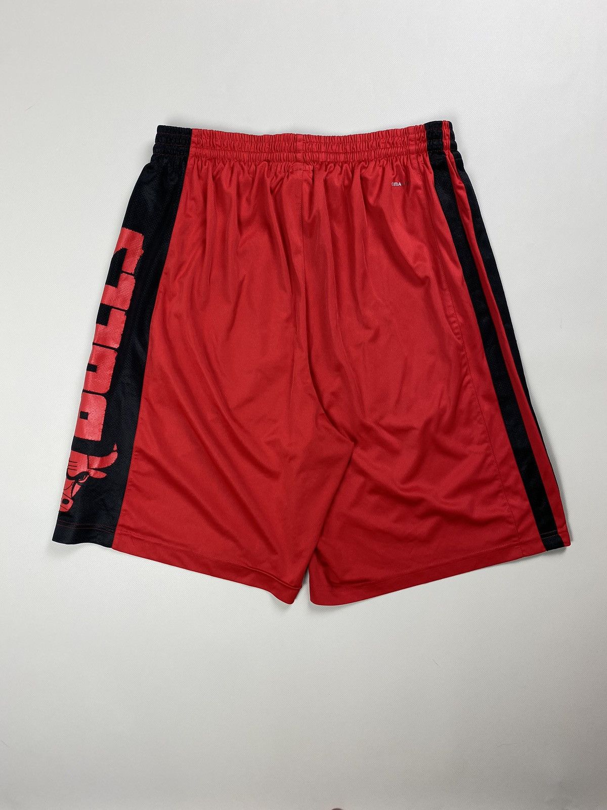 NBA Adidas Chicago Bulls men’s shorts NBA Basketball size M Size US 32 / EU 48 - 15 Thumbnail