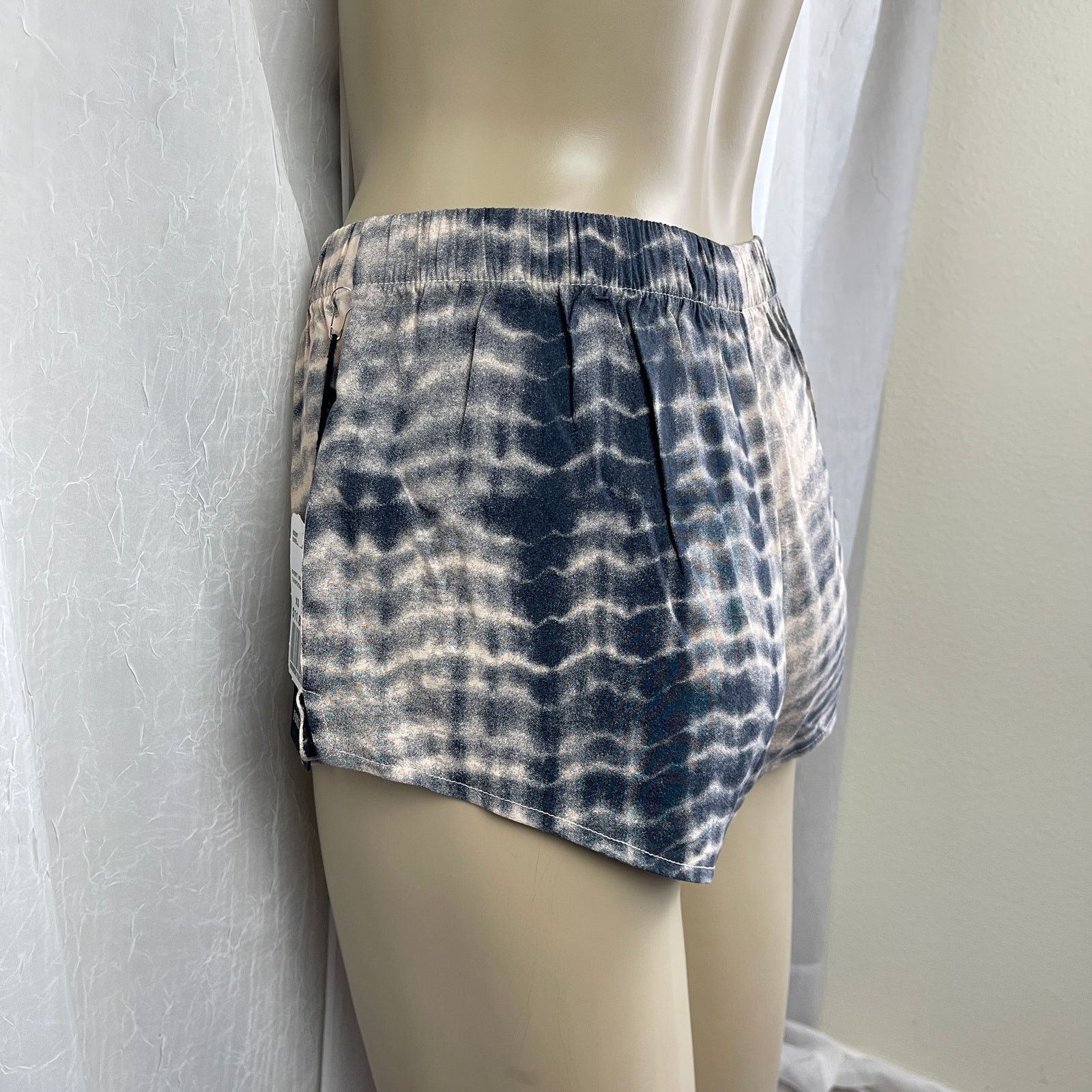 Forever 21 Taupe Charcoal Stripe Dye Dolphin Shorts Forever 21 XS NWT Size 23" - 7 Thumbnail