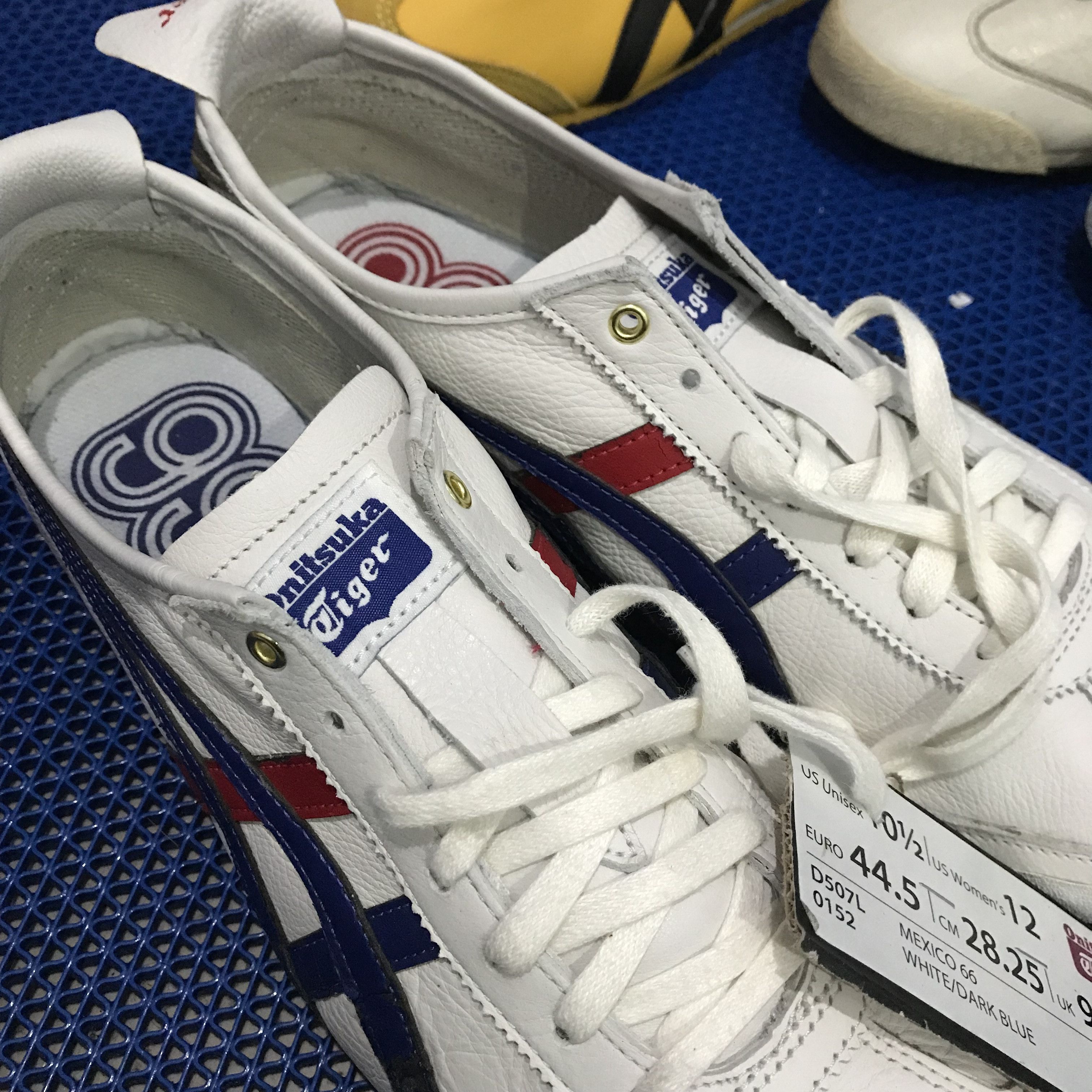 Onitsuka Tiger Onitsuka Tiger Mexico 66 'White Dark Blue Gold D507L Size US 11.5 / EU 44-45 - 9 Thumbnail