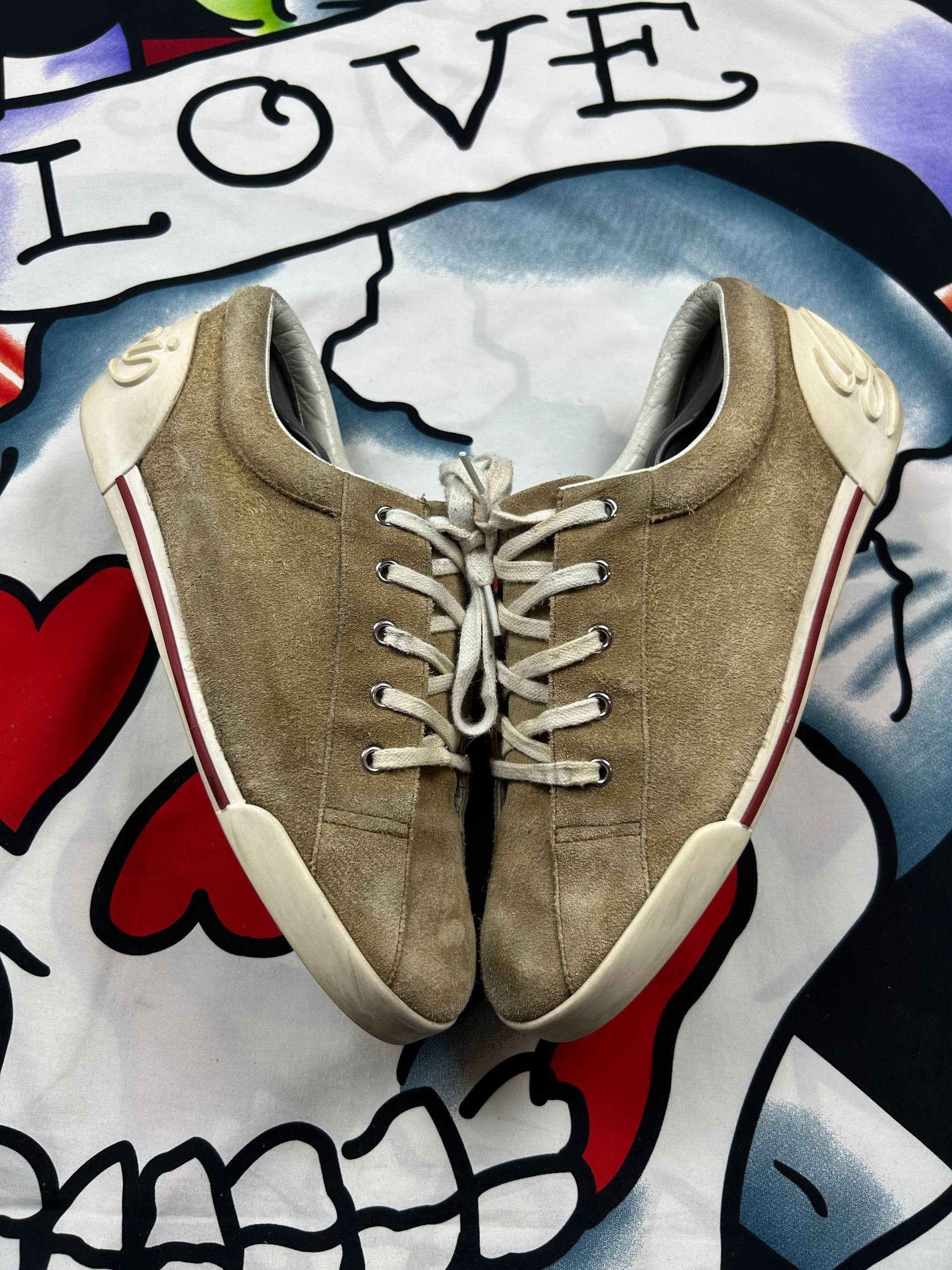 Gucci Gucci Luxury LeatherSuede Trainer with Script Logo Sneaker Size US 10 / EU 43 - 1 Thumbnail