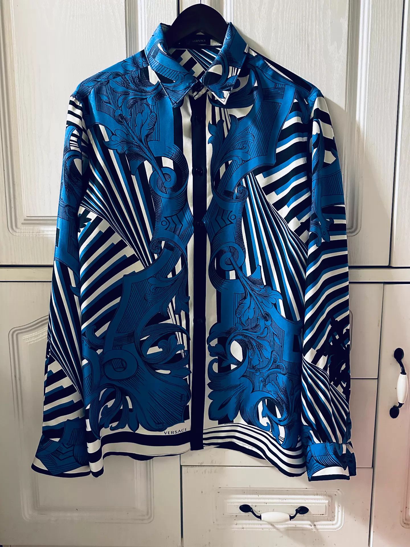 Versace Versace Runway Silk Shirt Blue Gold Baroque M 99New Size US M / EU 48-50 / 2 - 1 Thumbnail