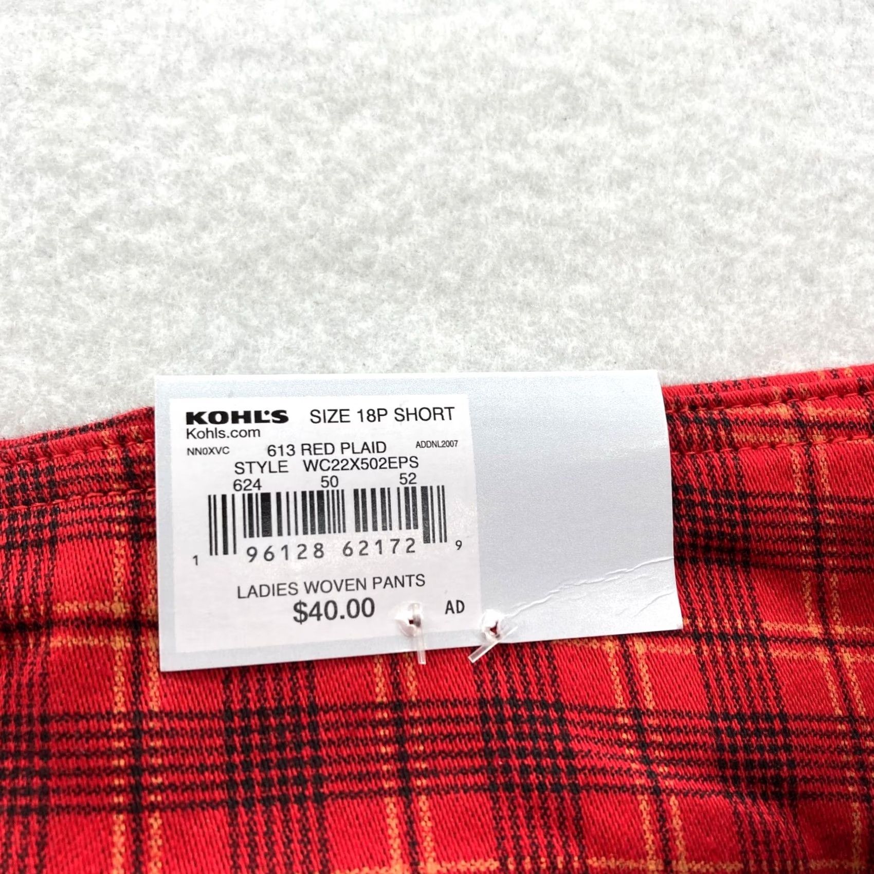 Croft & Barrow Croft & Barrow The Effortless Stretch Pant Women's 18P Red Plaid Stretch Pull On Pants Slim Straight Capris? Size 26" / US 2 / IT 38 - 6 Thumbnail