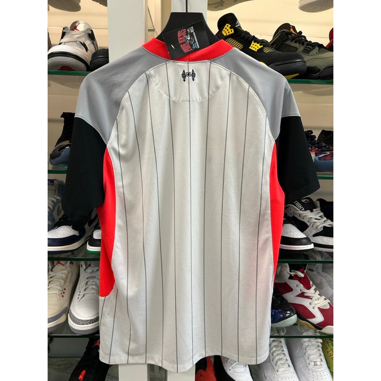 Nike Nike Liverpool FC Stadium Air Max jersey Size L B16 Size US L / EU 52-54 / 3 - 7 Thumbnail