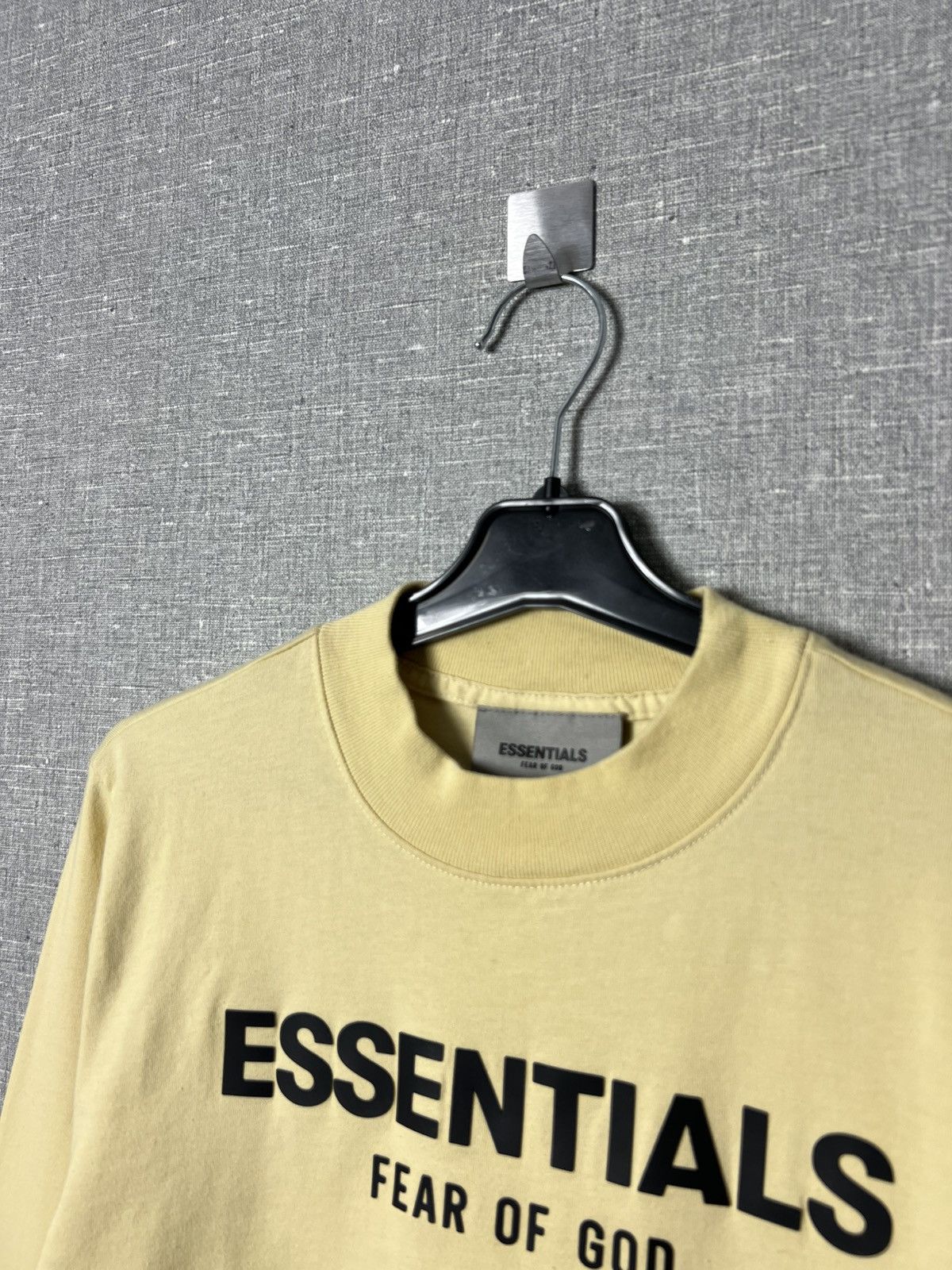 Fear of God FEAR OF GOD Essentials Women’s Big LOGO Long Sleeve Tee FOG Size L / US 10 / IT 46 - 4 Thumbnail
