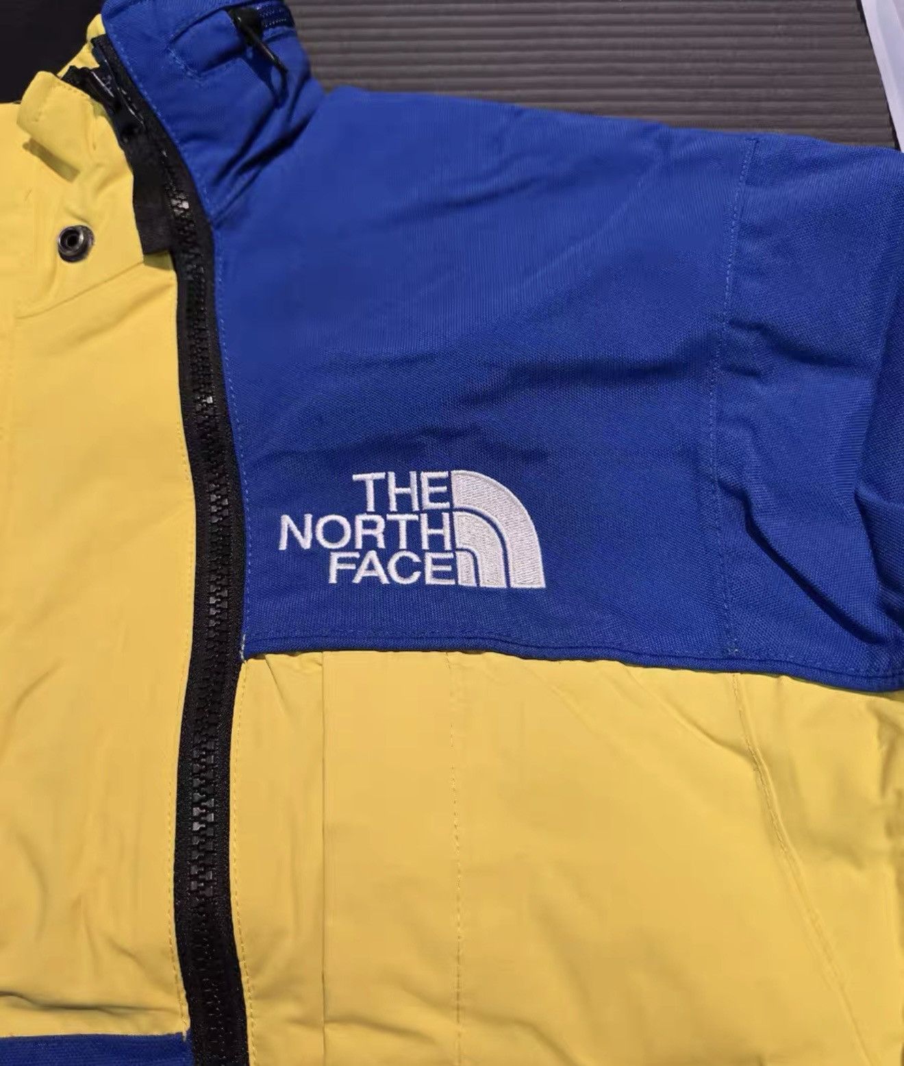 Supreme × The North Face Supreme tnf steep tech blue yellow north face hooded jacket Size US L / EU 52-54 / 3 - 6 Thumbnail