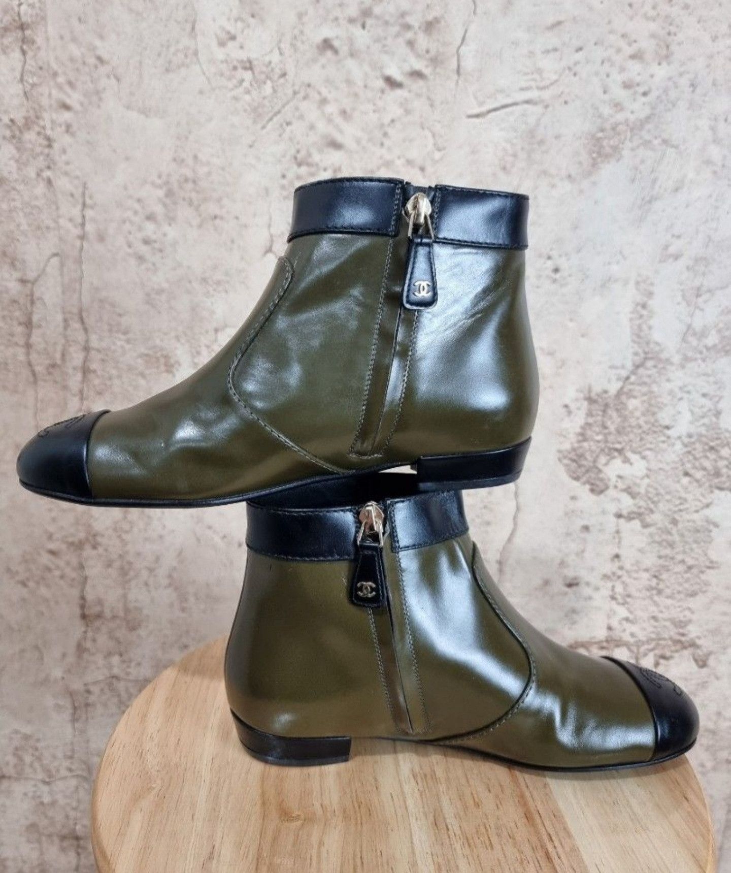 Chanel Chanel Olive and black leather Zippered Boots Size US 5.5 / IT 35.5 - 5 Thumbnail