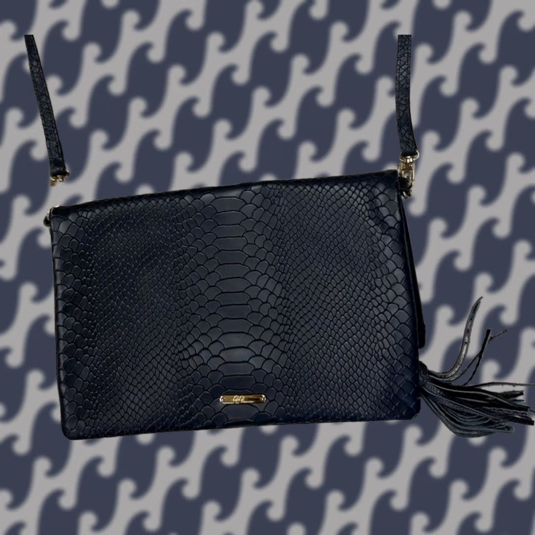 Vintage Gigi New York Navy Blue Leather Snake Alligator Scale Tassel Zipper Clutch Purse Bag Charm Cross Body Womens Medium Size ONE SIZE - 1 Thumbnail