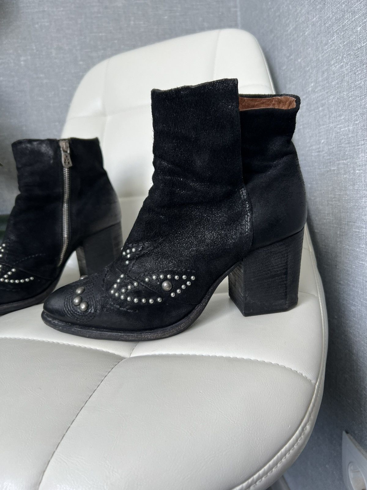 A.S.98 A.S.98 Western Style Studded Suede Leather Ankle Boots Sz 39 Size US 9 / IT 39 - 2 Thumbnail