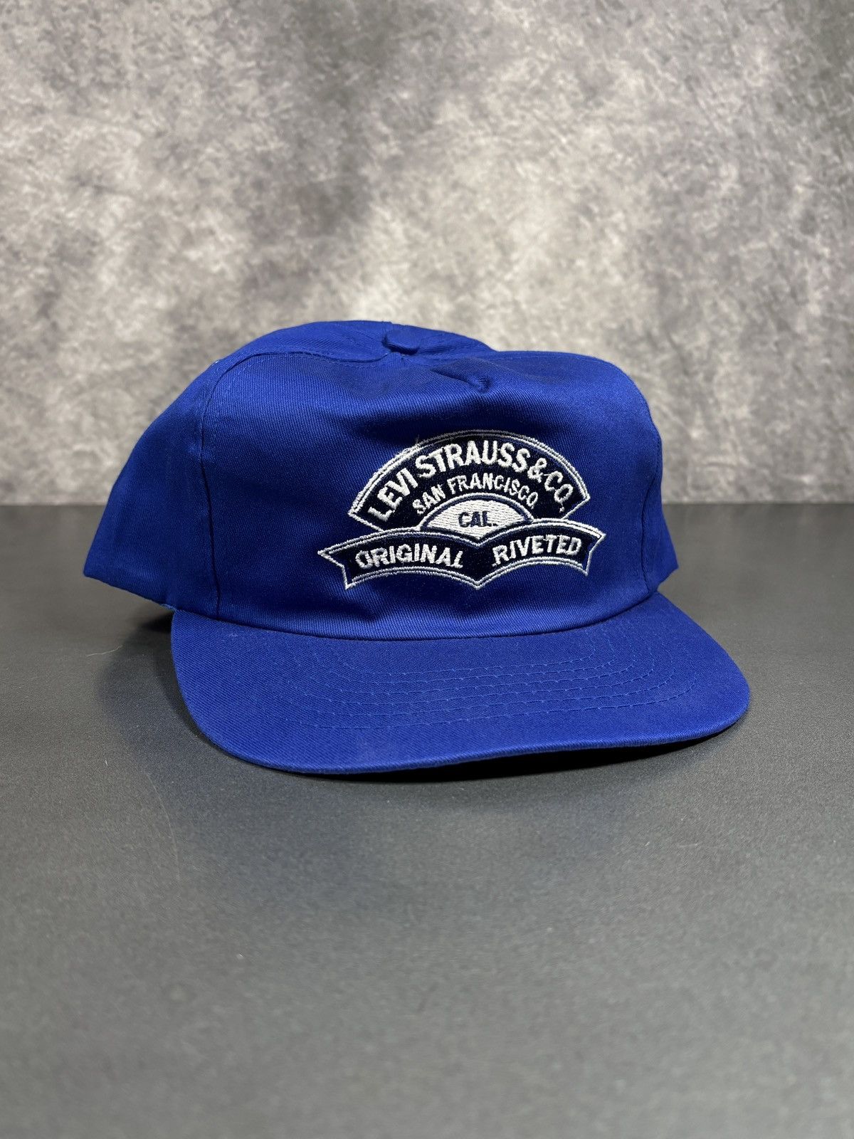 Levi's Vintage Levi's Baseball Hat Blue Snapback 1980s 1990s Jeans Size ONE SIZE - 14 Thumbnail