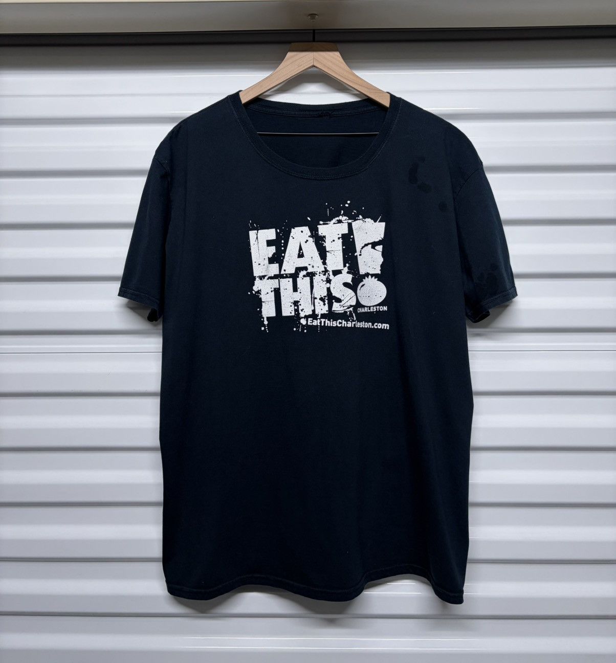 Other Vintage “Eat This” Tee Size US XL / EU 56 / 4 - 1 Preview