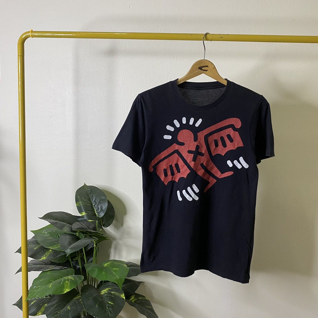 Keith Haring Vintage Y2K Keith Haring Artwork Tee Size US S / EU 44-46 / 1 - 1 Thumbnail
